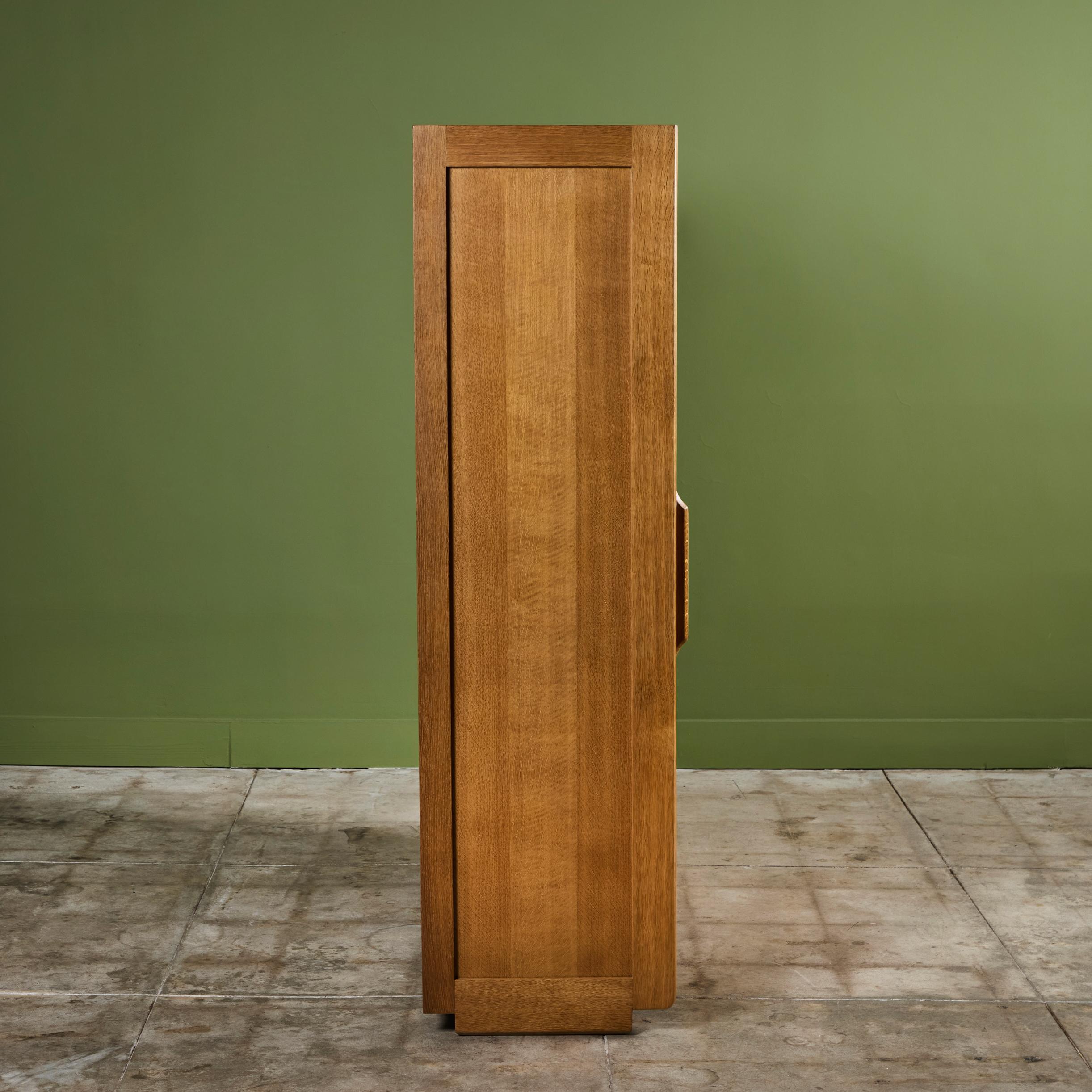 Francese Robert Guillerme e Jacques Chambron Armadio Oak in vendita