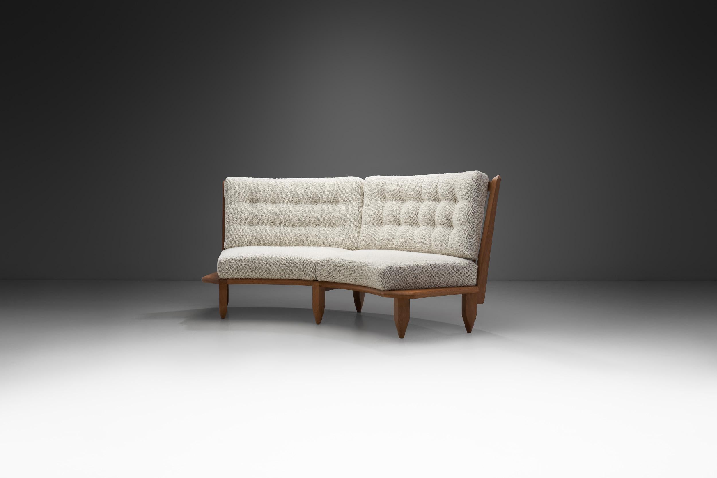 The best design characteristics of Guillerme and Chambron meet in this beautiful, artistic oaken sofa. The duo’s designs are exceptional for a wide array of reasons, starting from the solid oak as the main material to the masterfully crafted details