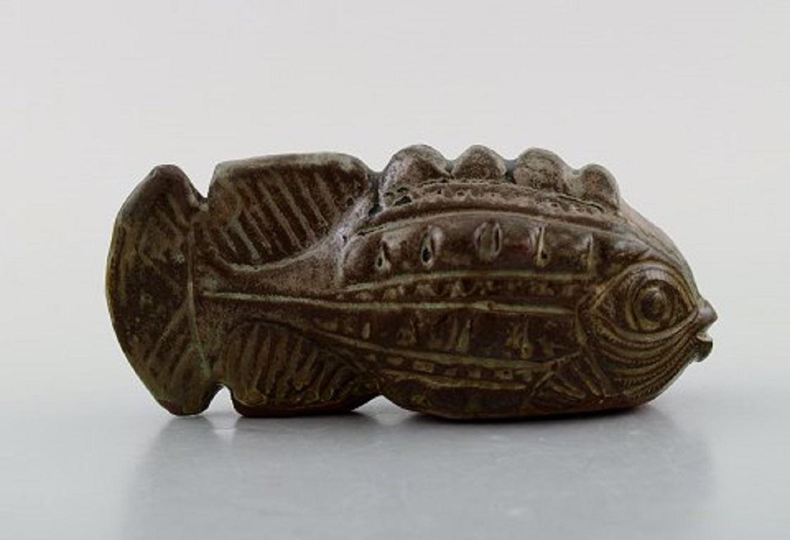 Robert Hancock for Ålands Ryggen. Unique fish in glazed stoneware, 1960s.
Measures: 14.5 x 6 cm.
In very good condition.
Signed.