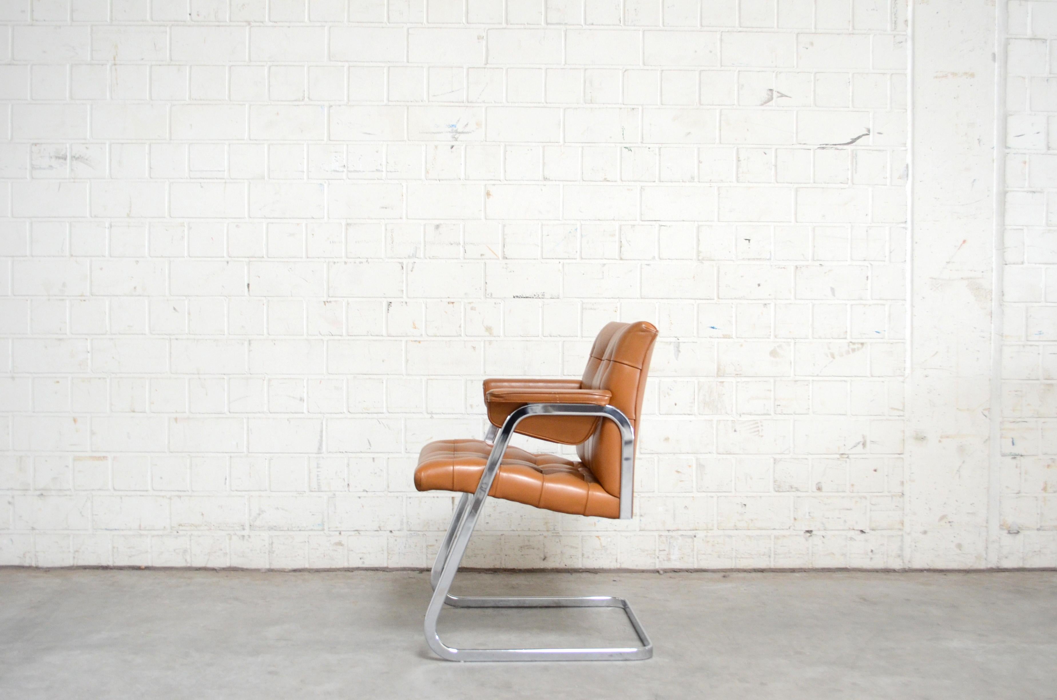 Mid-Century moderno Robert Haussmann & Haussmann RH 305/ 304 UNESCO Softpad Chair Cognac in vendita
