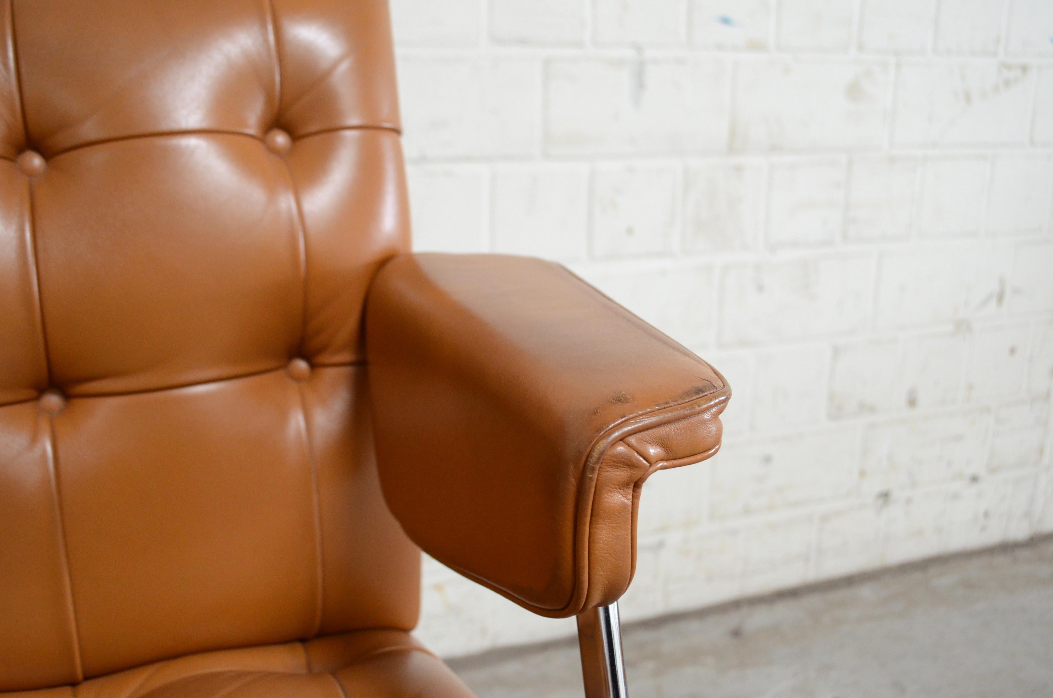 Robert Haussmann & Haussmann RH 305/ 304 UNESCO Softpad Chair Cognac in vendita 1
