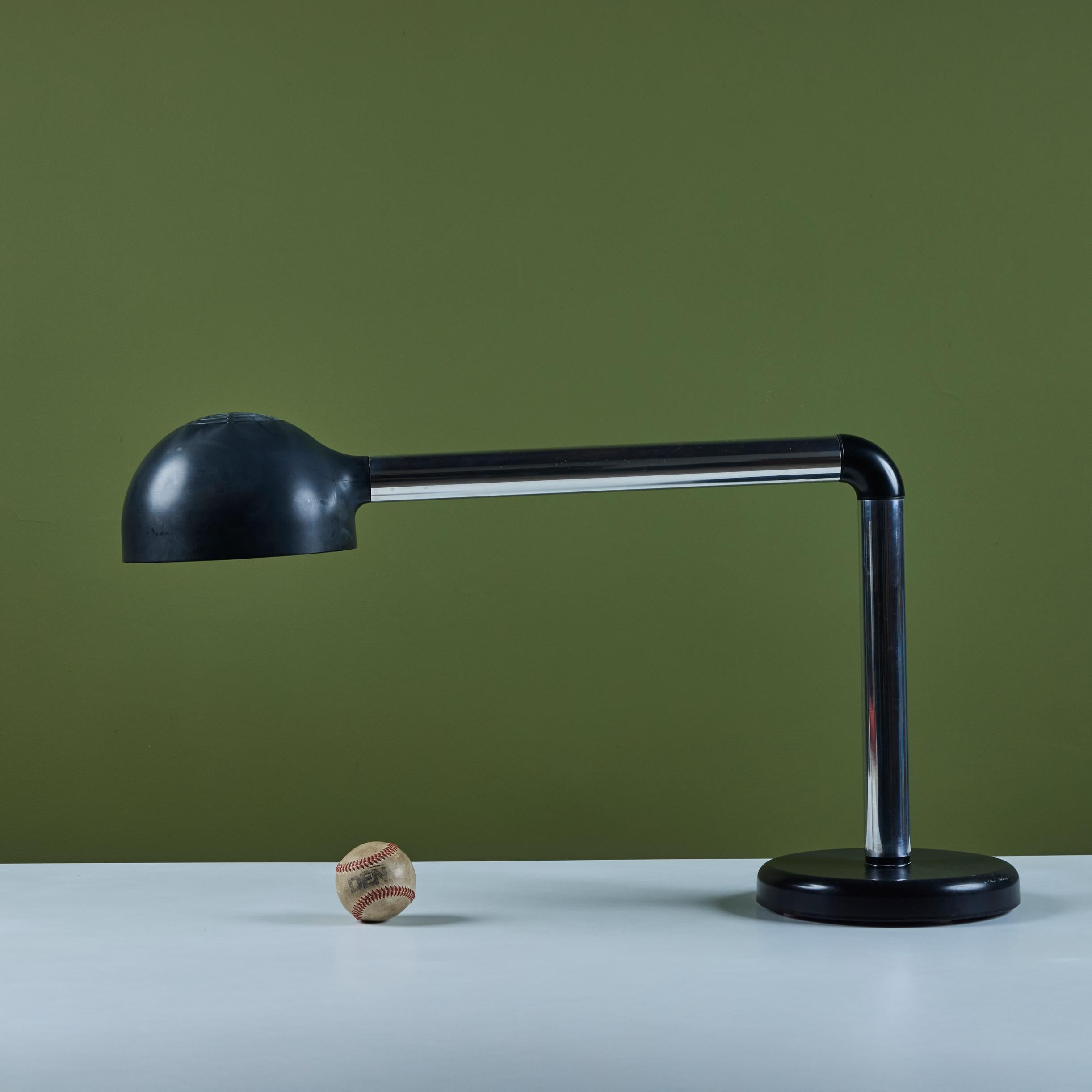 Svizzero Lampada da tavolo Robert Haussmann & Haussmann per Swiss Lamps International in vendita