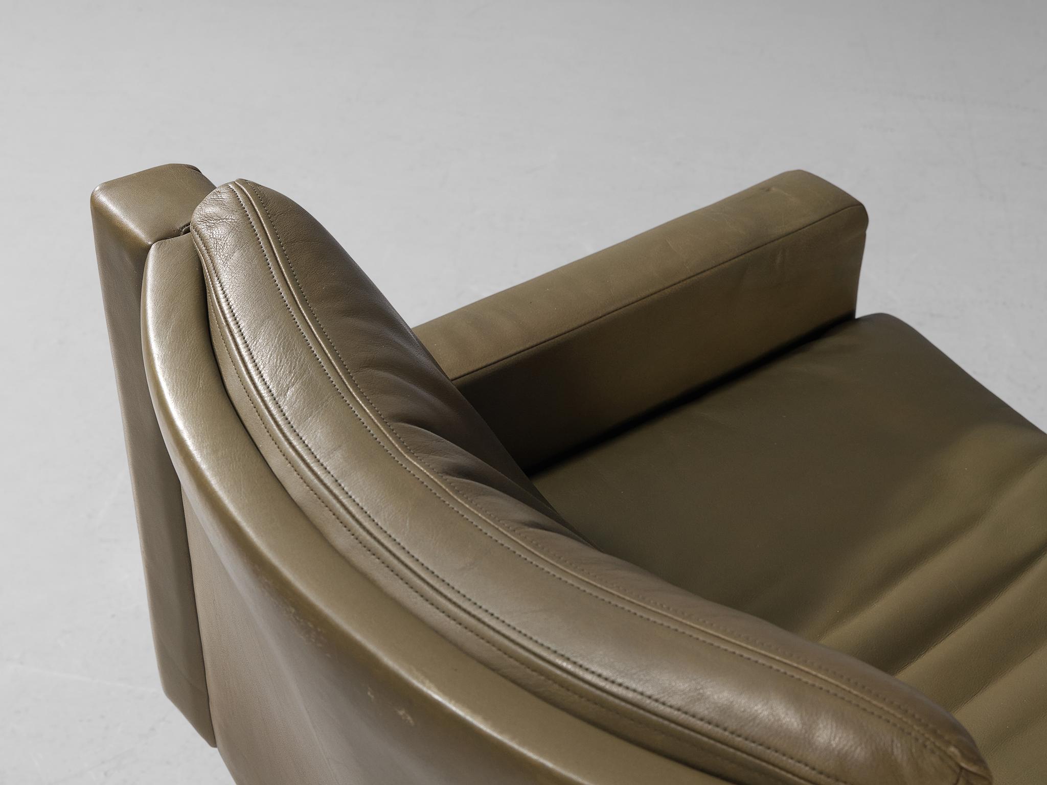 Robert Haussmann for De Sede 'DS-201' Armchair in Leather  In Good Condition For Sale In Waalwijk, NL