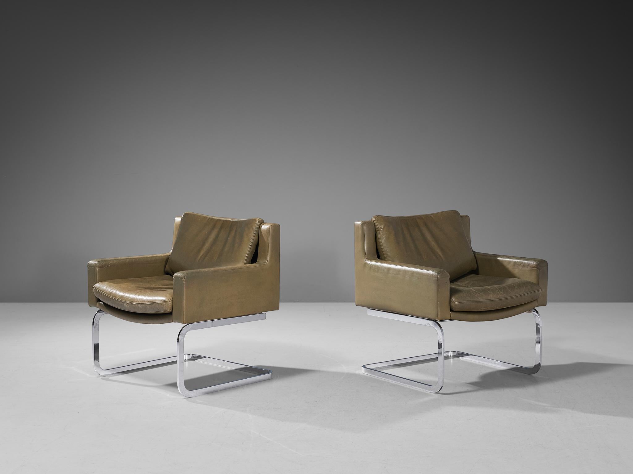 Robert Haussmann for De Sede Pair of 'DS-201' Armchairs in Leather 1
