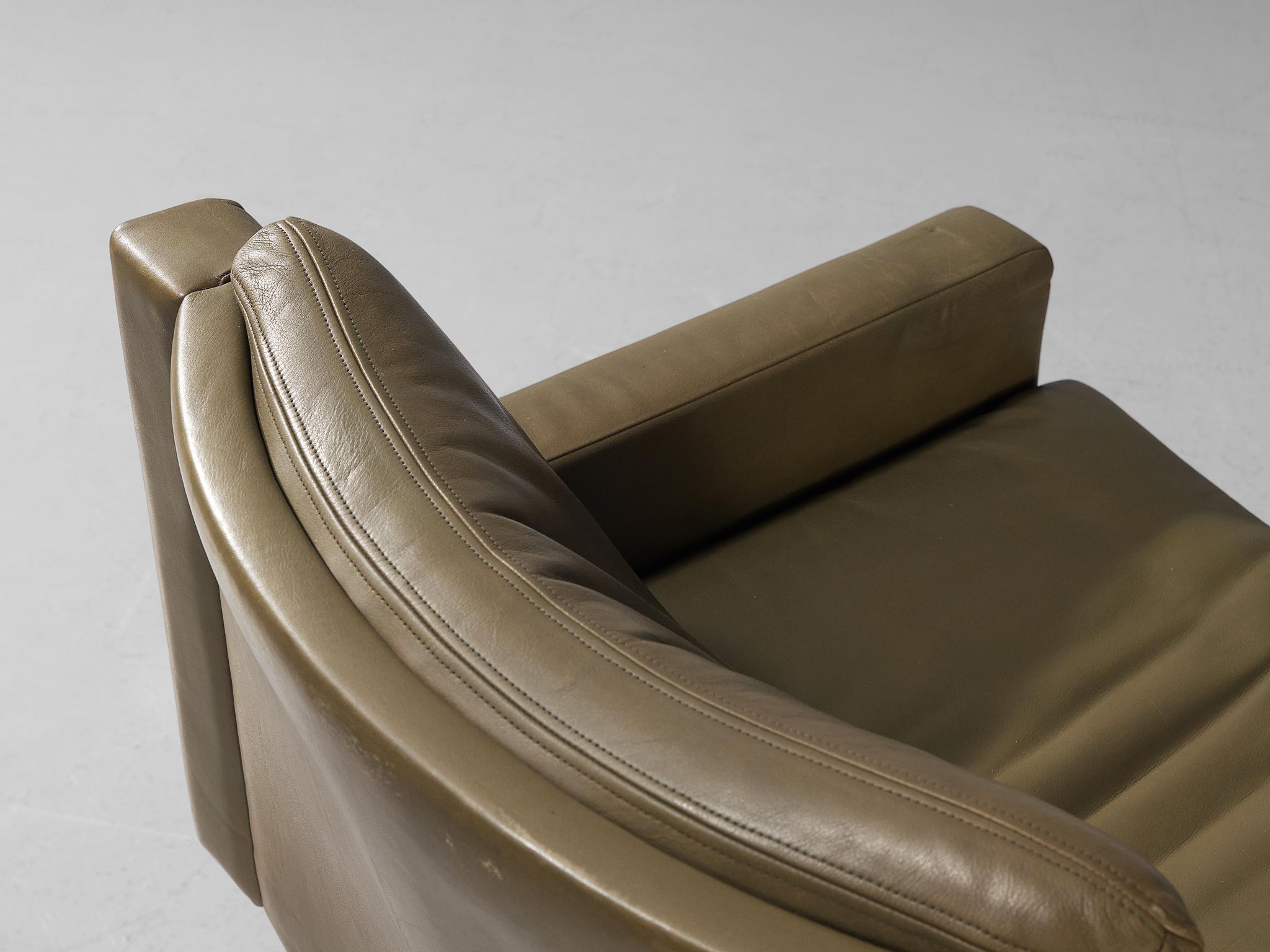 Robert Haussmann for De Sede Pair of 'DS-201' Armchairs in Leather 2