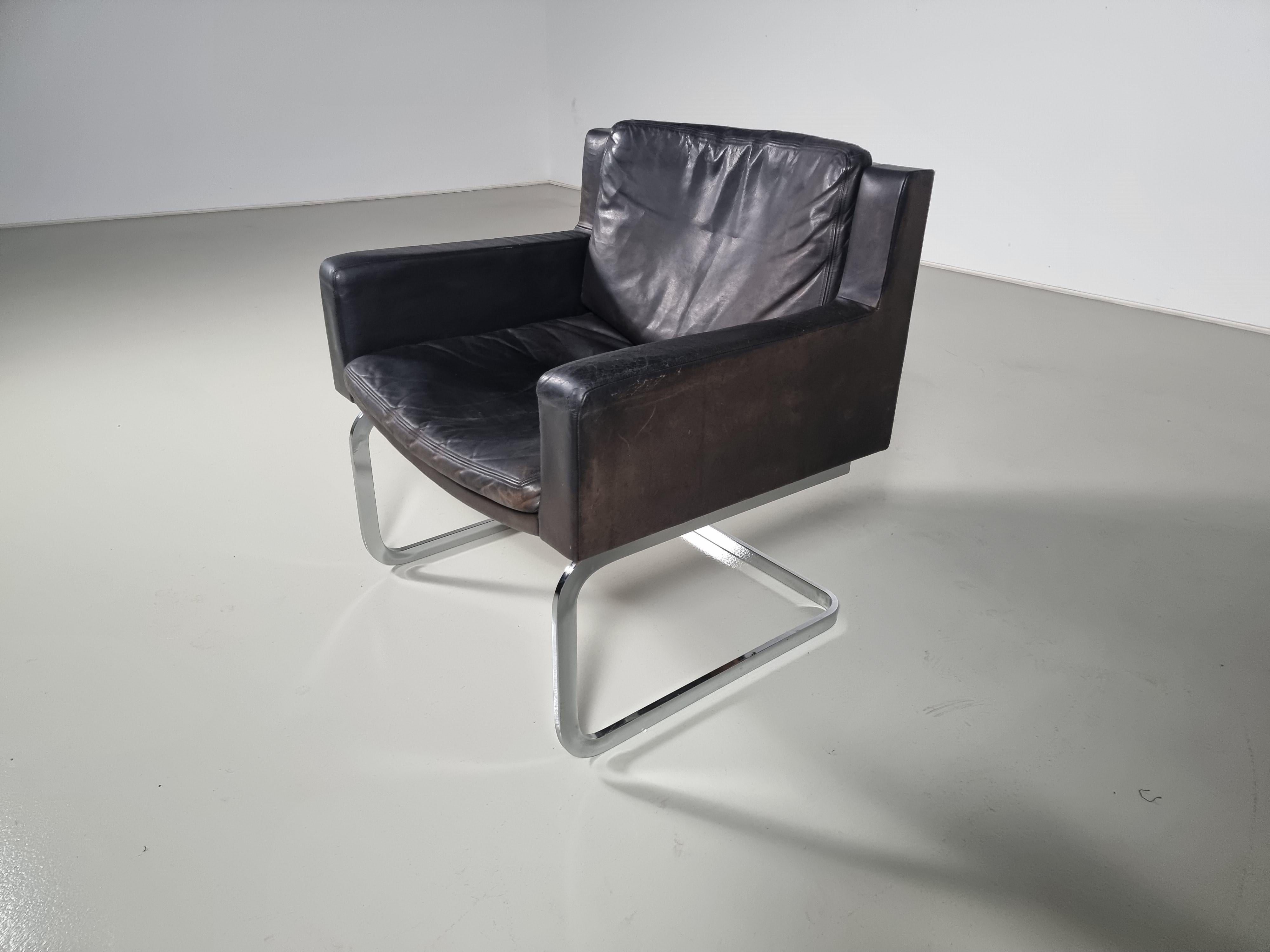 Robert Haussmann para De Sede, Pareja de sillas de cuero Modelo 'DS-201', Años 70 10