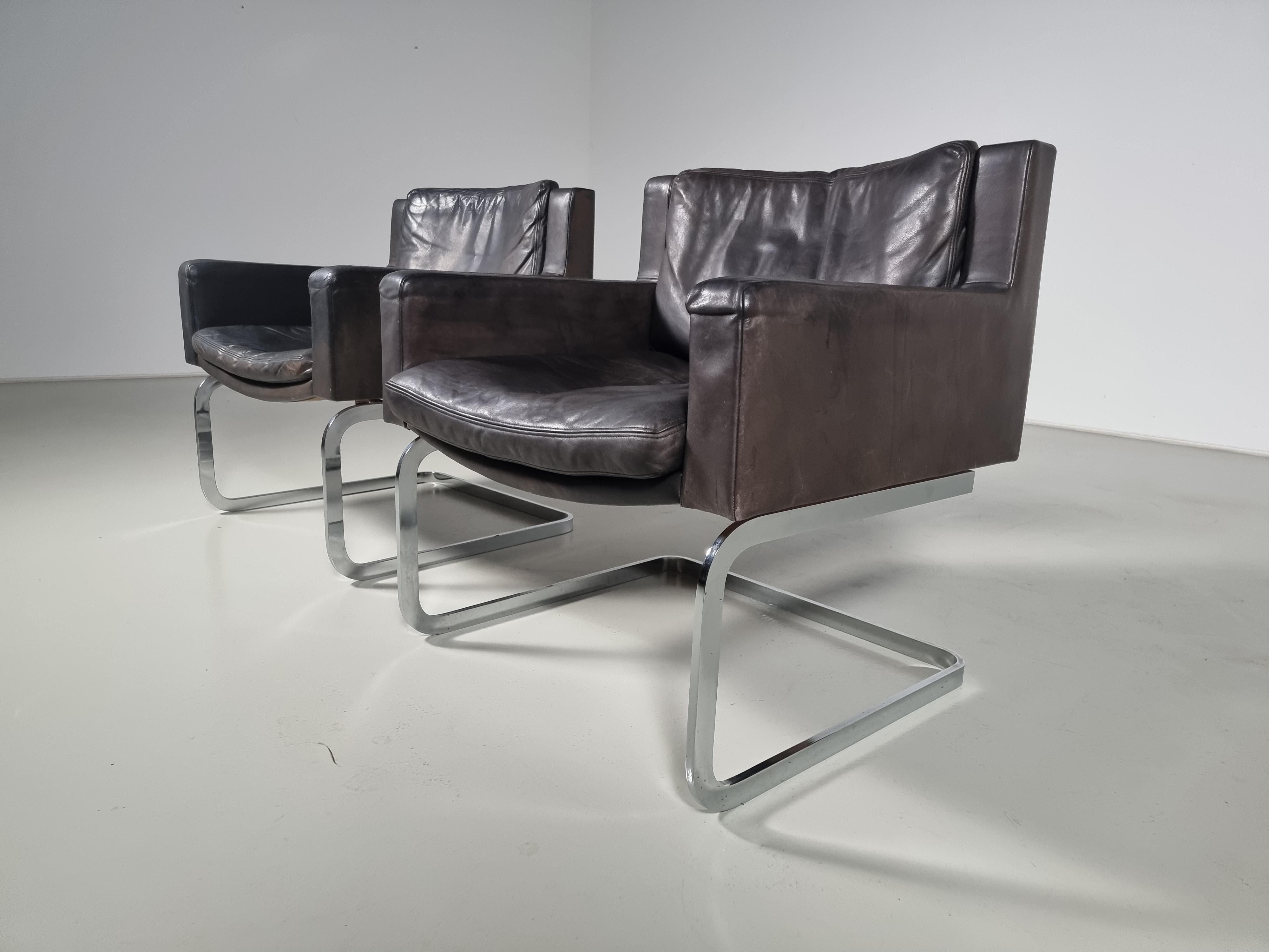 Robert Haussmann para De Sede, Pareja de sillas de cuero Modelo 'DS-201', Años 70 en Bueno Estado en amstelveen, NL