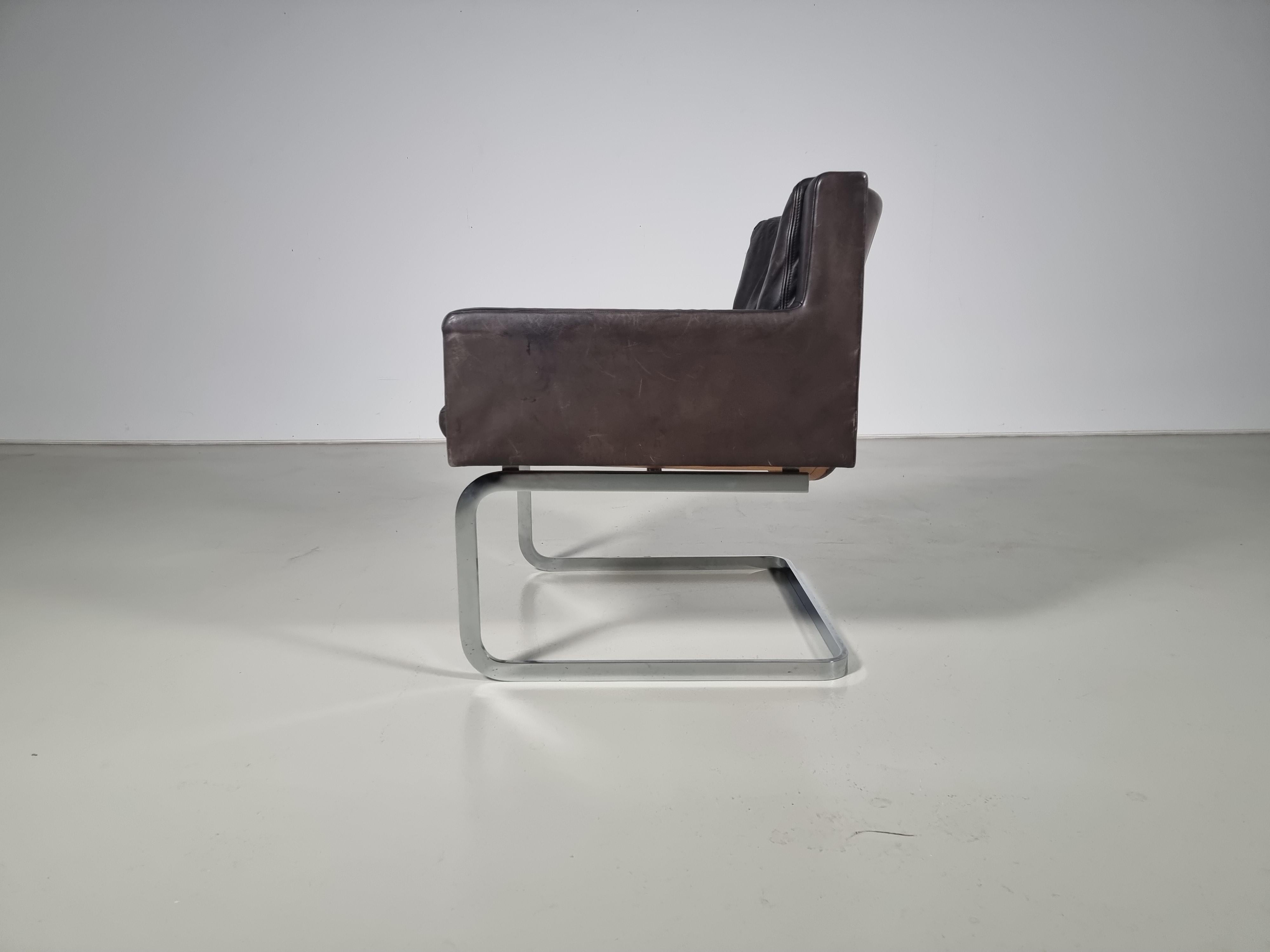 Robert Haussmann para De Sede, Pareja de sillas de cuero Modelo 'DS-201', Años 70 Cuero