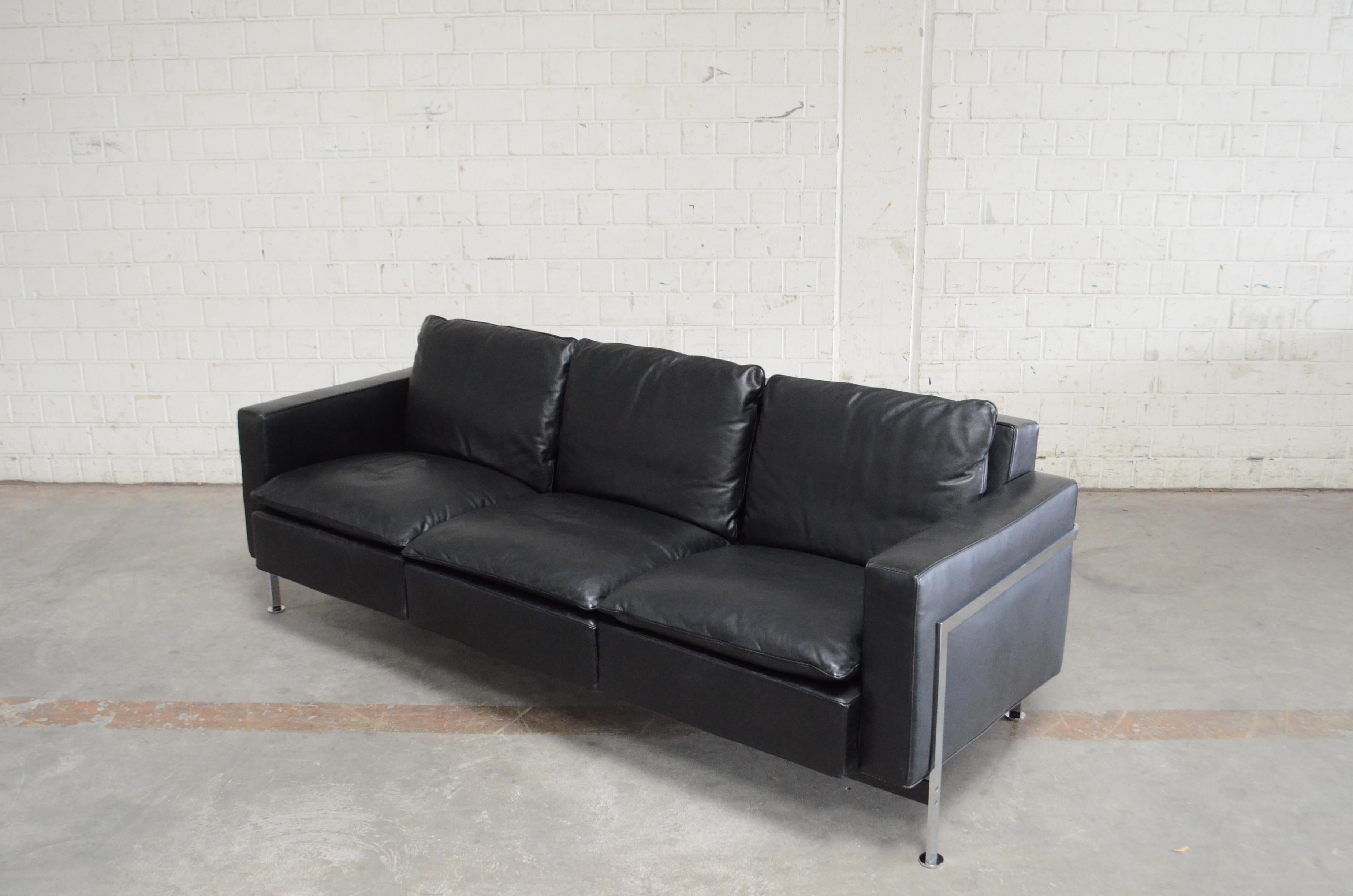 Robert Haussmann for Hans Kaufeld or De Sede RH 302 Leather Sofa First Edition For Sale 4