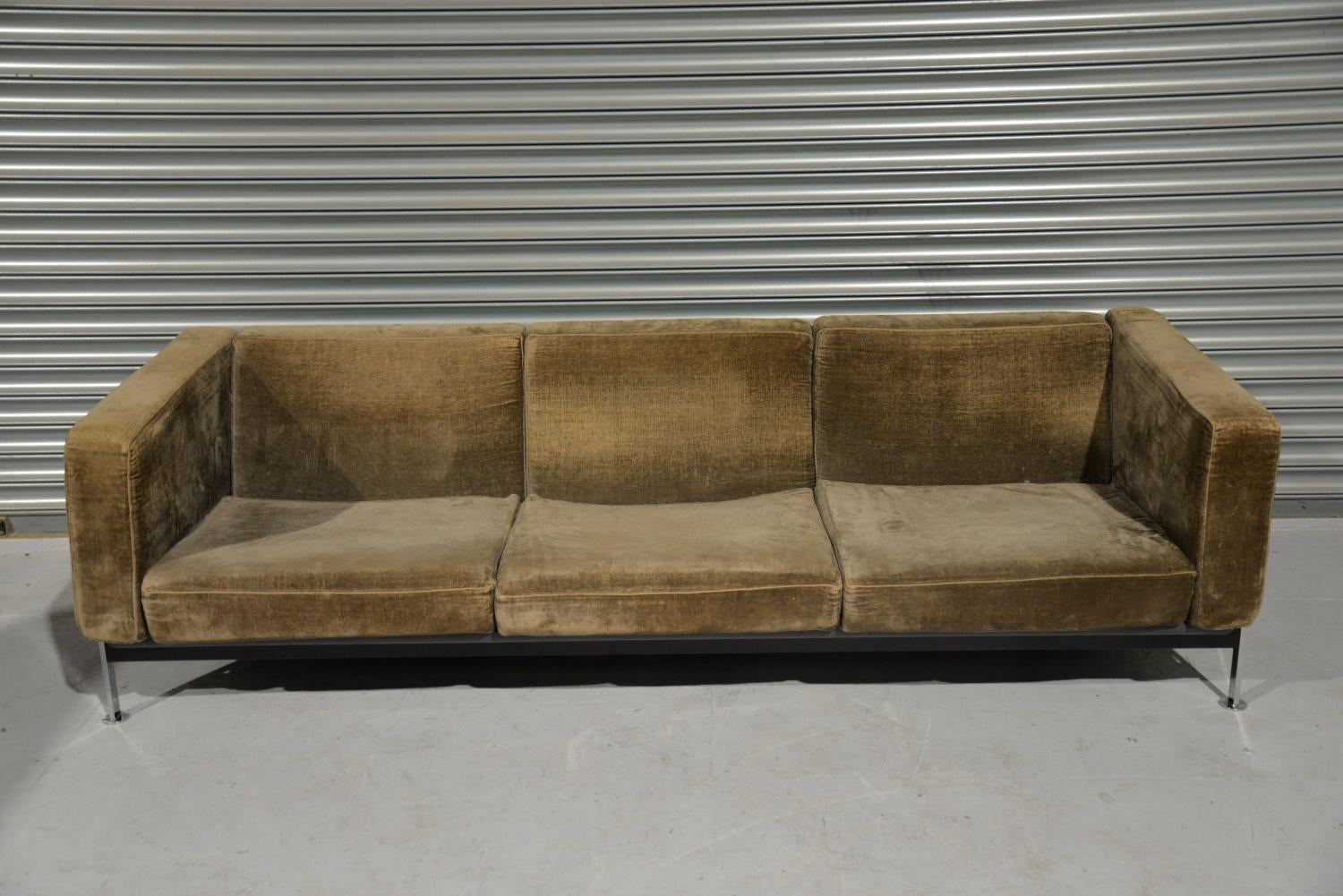 Robert Haussmann RH 302 Three Seater Sofa for de Sede, Switzerland, 1960s For Sale 9