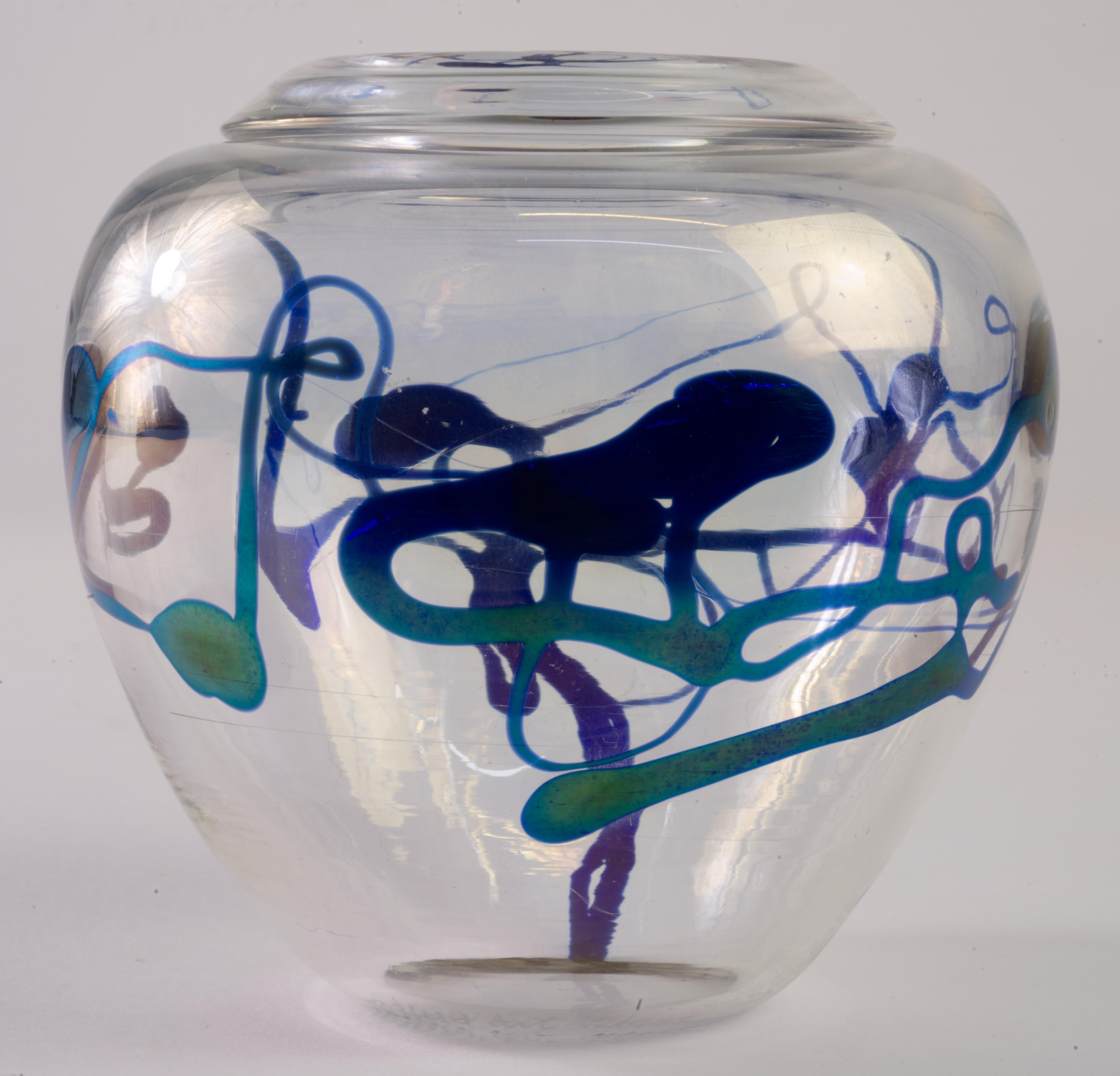 Vetro artistico Robert Held Vaso a bocciolo in vetro artistico Organico Moderno Greene & Greene Iridescente in vendita