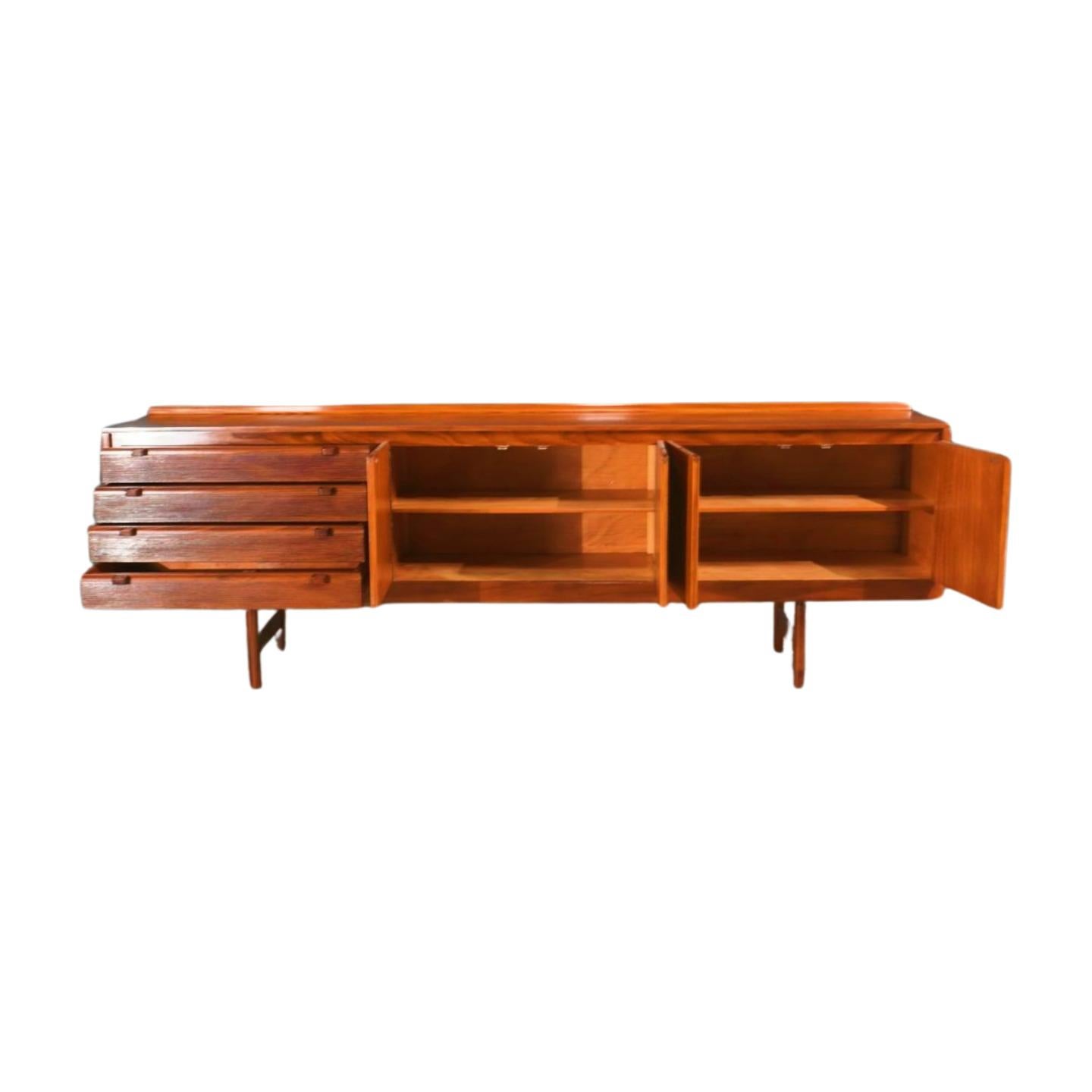 Robert Heritage for Archie Shine Sideboard In Good Condition In Basildon, London