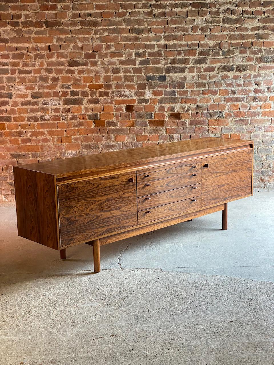Robert Heritage Granville Rosewood Sideboard by Archie Shine, Circa 1969 4