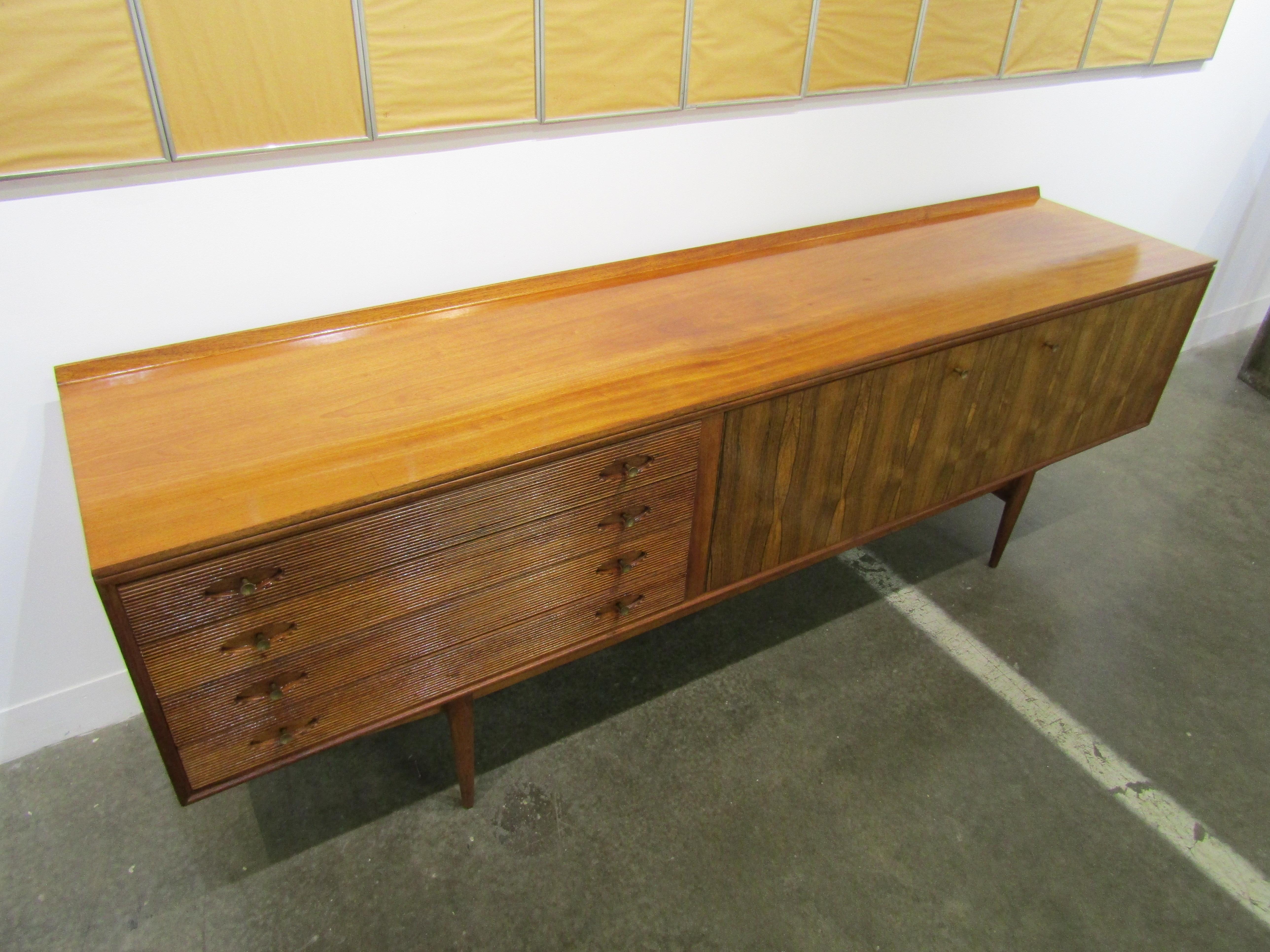 Robert Heritage Hamilton Credenza for Archie Shine Rosewood and Teak, 1958 For Sale 4