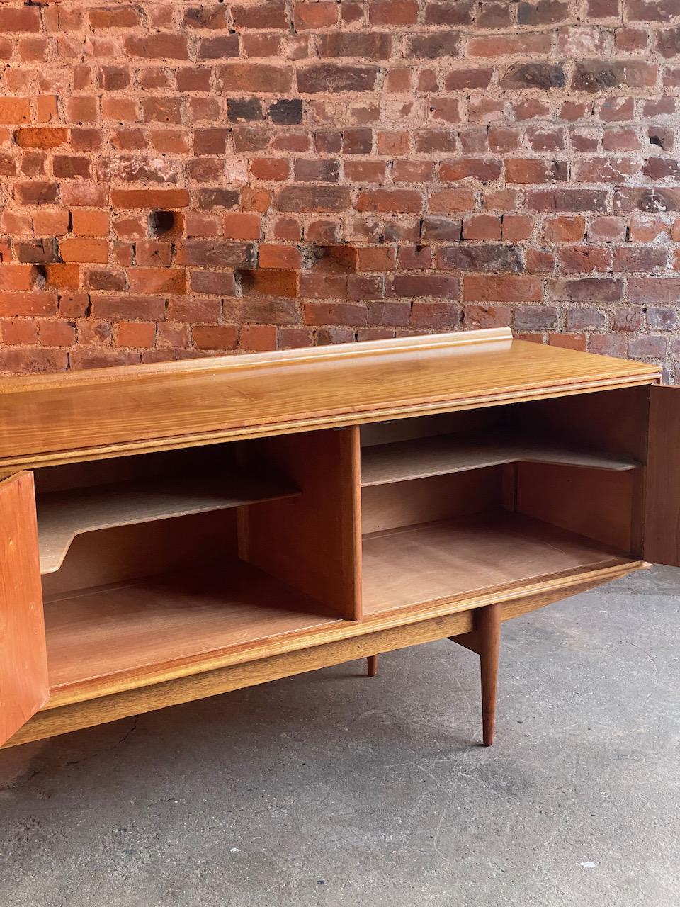 Robert Heritage Hamilton Rosewood & Teak Sideboard by Archie Shine, circa 1950s In Good Condition In Longdon, Tewkesbury