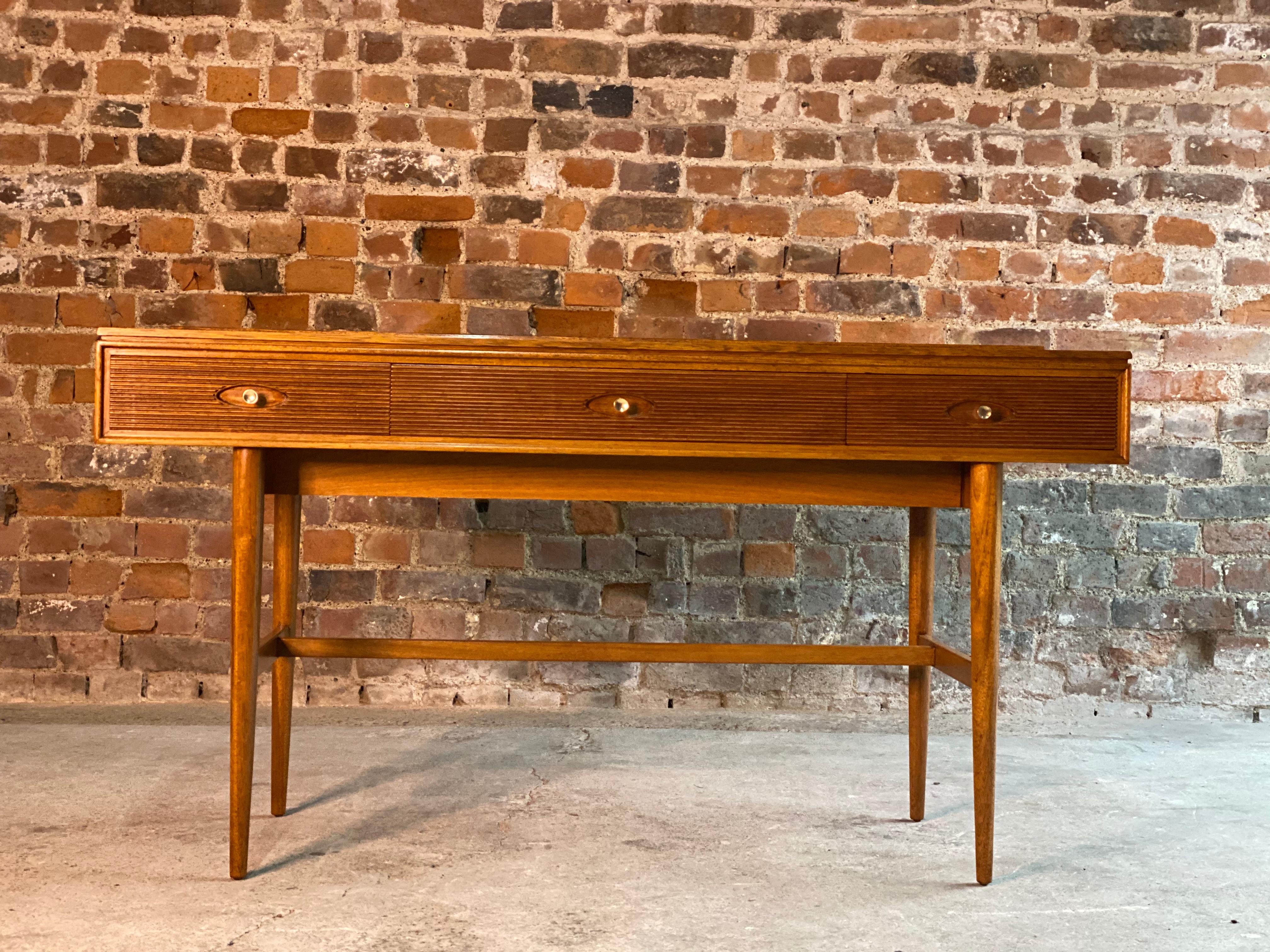 Robert Heritage Hamilton Teak Console Table by Archie Shine, circa 1960s In Excellent Condition In Longdon, Tewkesbury