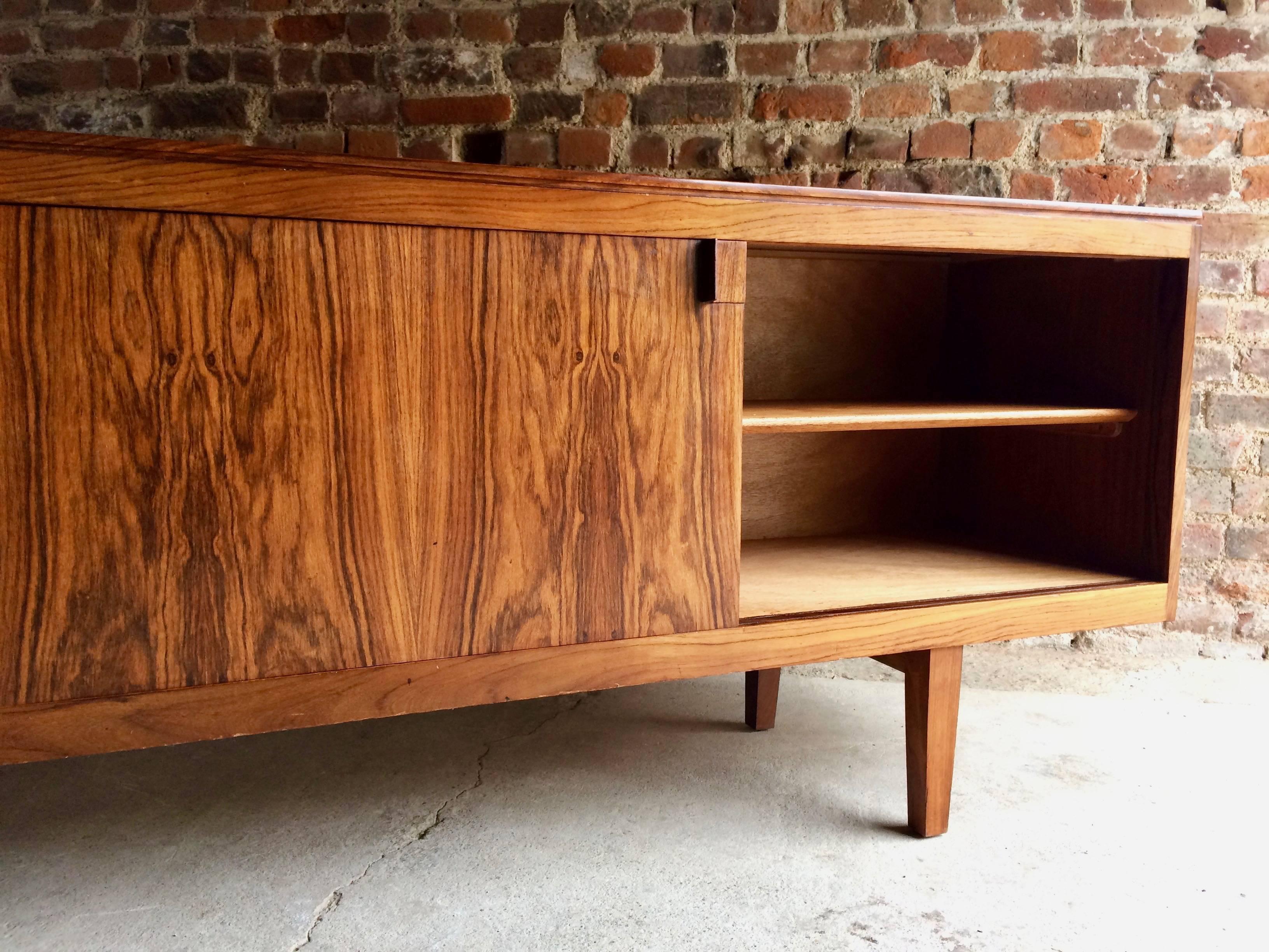 Robert Heritage Rosewood Sideboard Credenza for Archie Shine Midcentury, 1960s 3