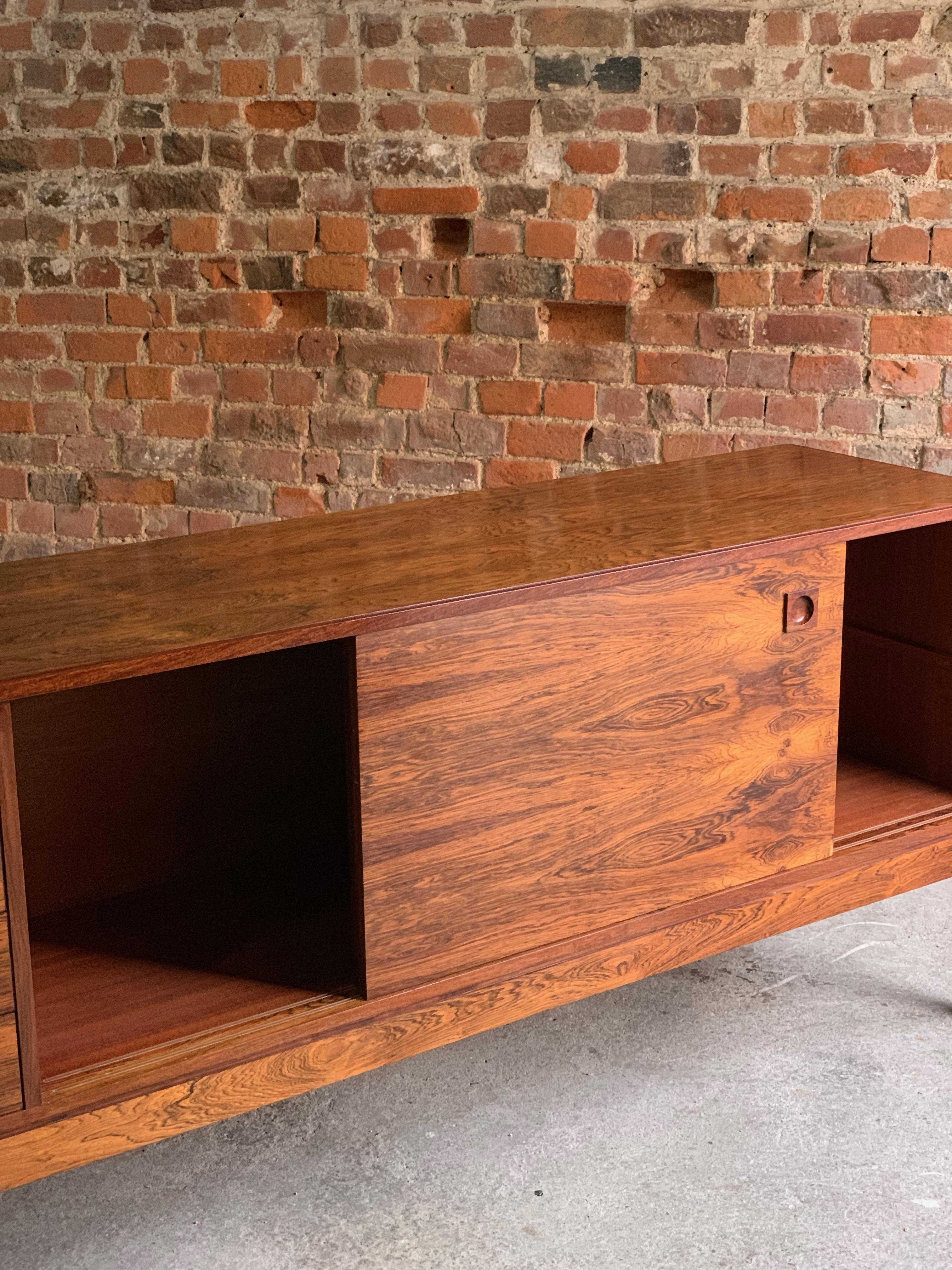 Robert Heritage Rosewood Sideboard Credenza for Archie Shine Sold by Heals In Good Condition In Longdon, Tewkesbury