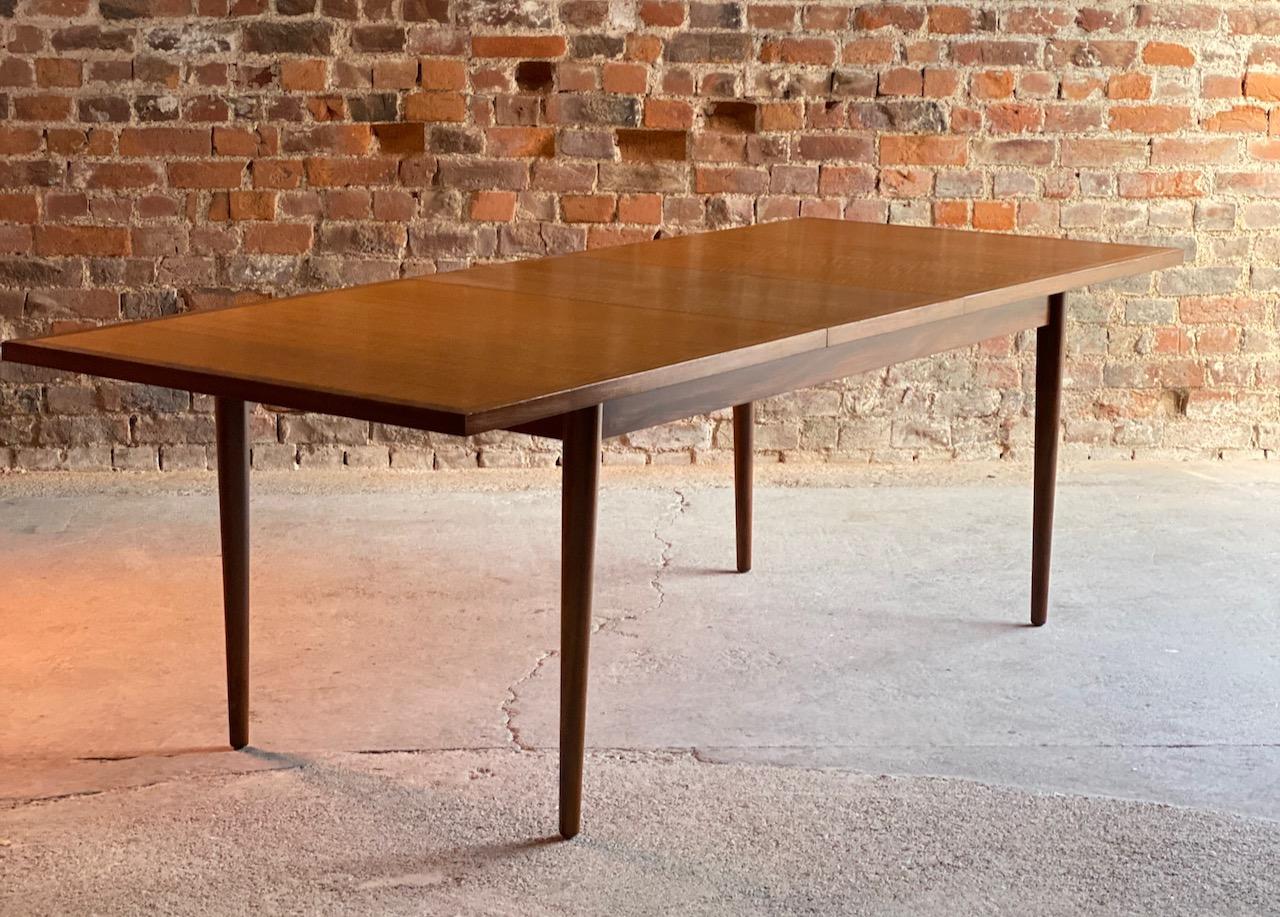 Robert Heritage Walnut and Teak Dining Table for Archie Shine, circa 1960 4