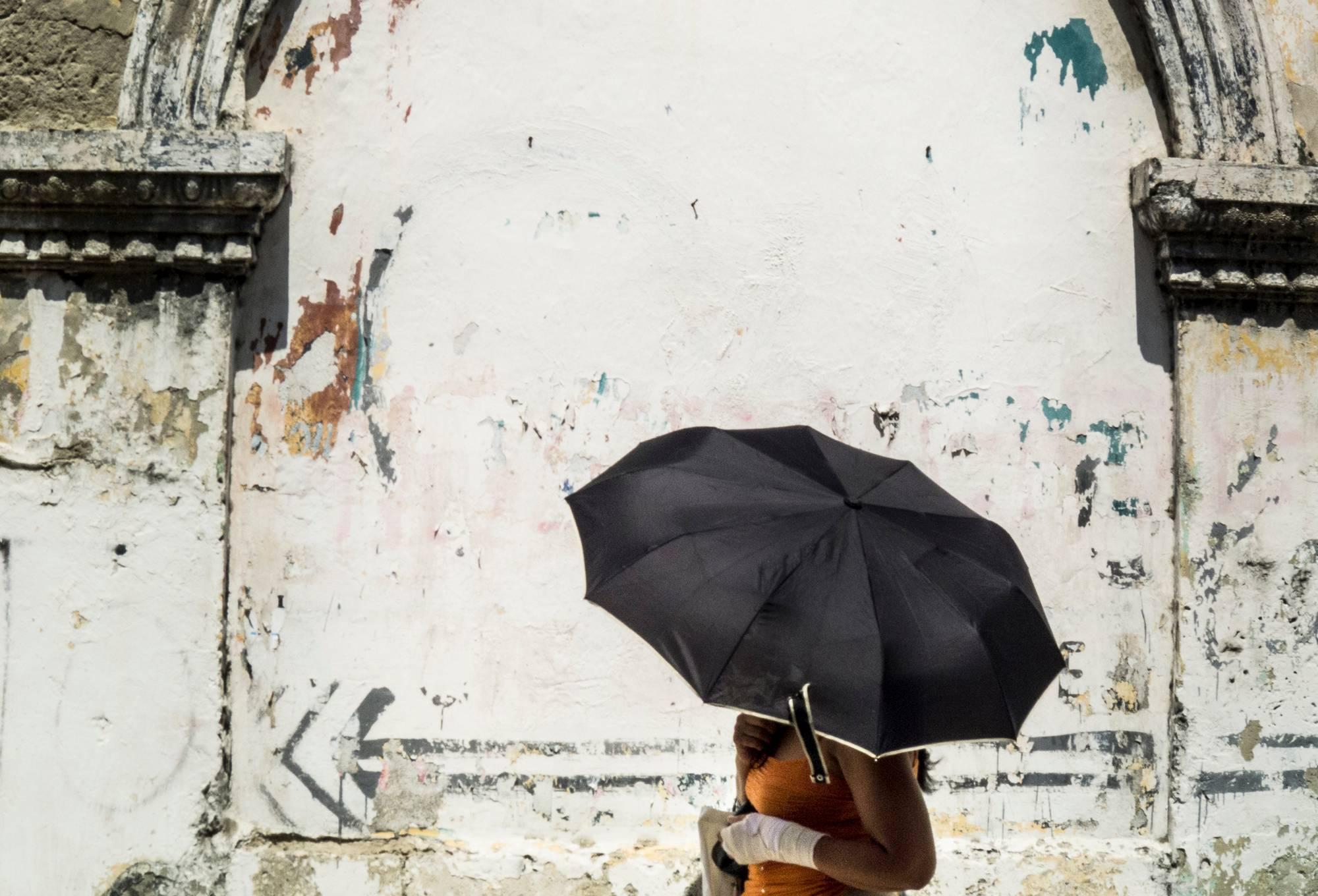 Robert Herman Color Photograph - Cartagena Colombia street photograph 