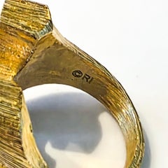 ROBERT INDIANA 1969 Iconico anello d'amore scultoreo in ottone dorato 24Kt