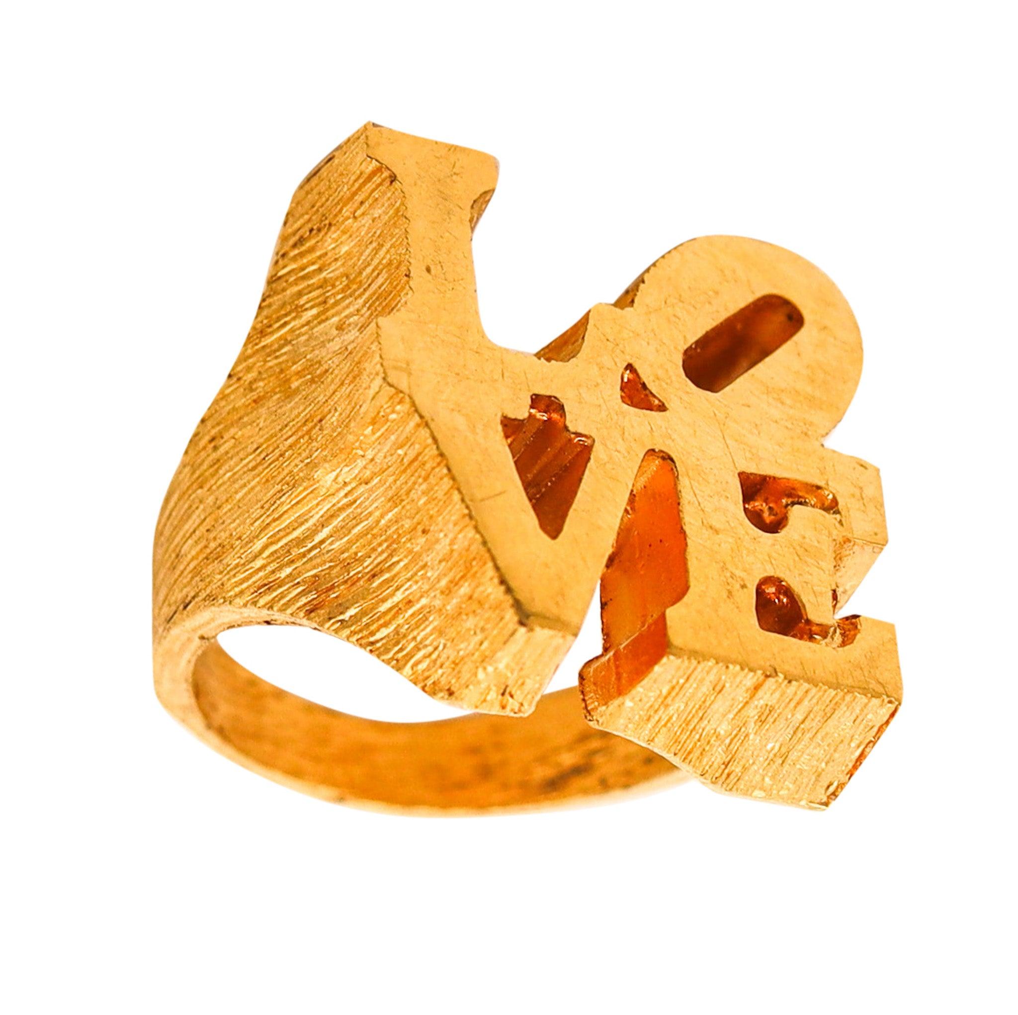 Modernist ROBERT INDIANA 1969 Iconic Sculptural LOVE Ring In Textured 24Kt Gilded Brass For Sale
