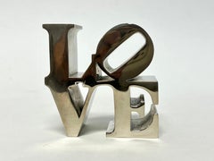 Pisapapeles Robert Indiana LOVE Mod Pop Sculture