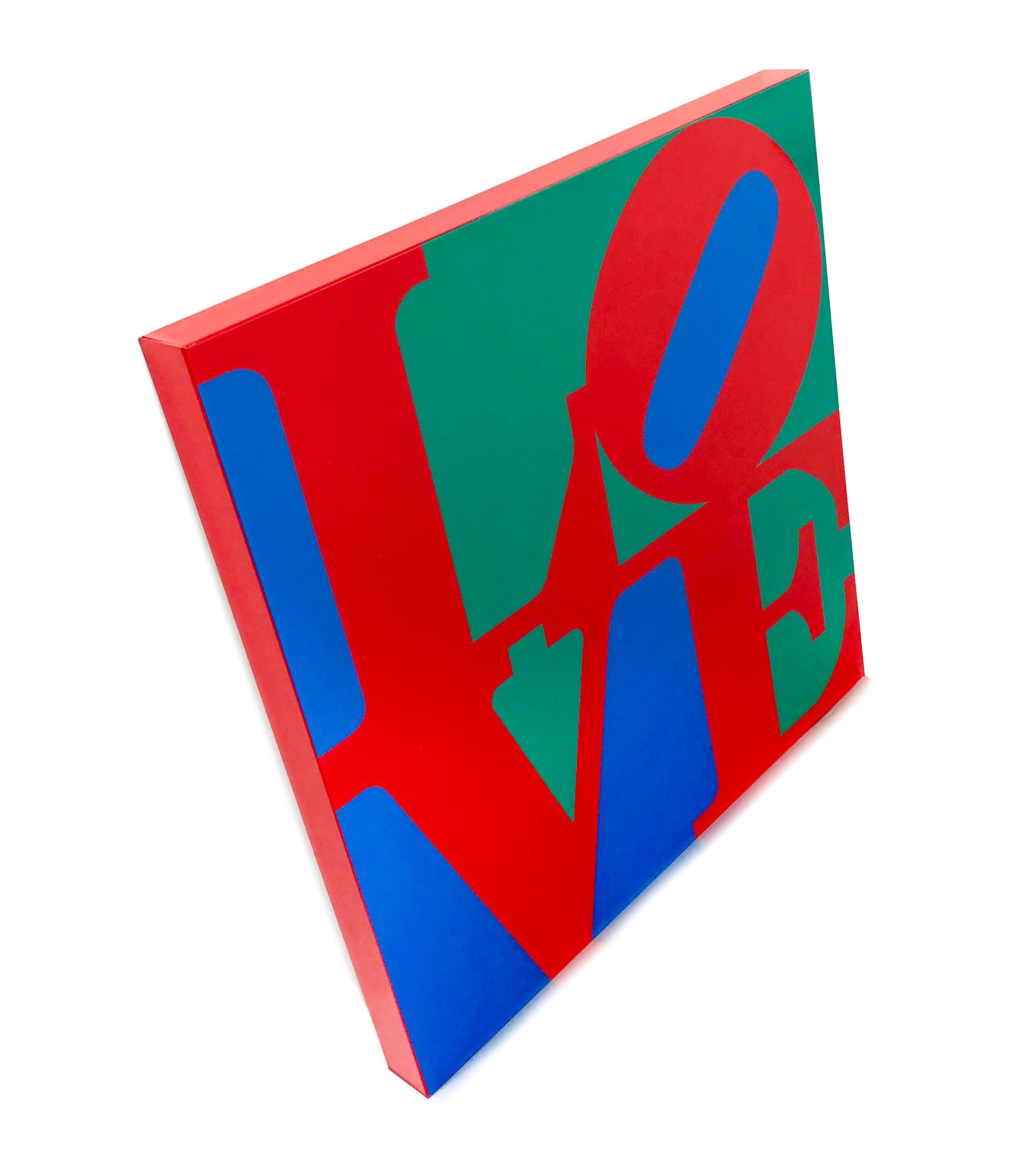 Book of Love (Rot/Blau/Grün), Wandskulptur aus Aluminium (Pop-Art), Sculpture, von Robert Indiana