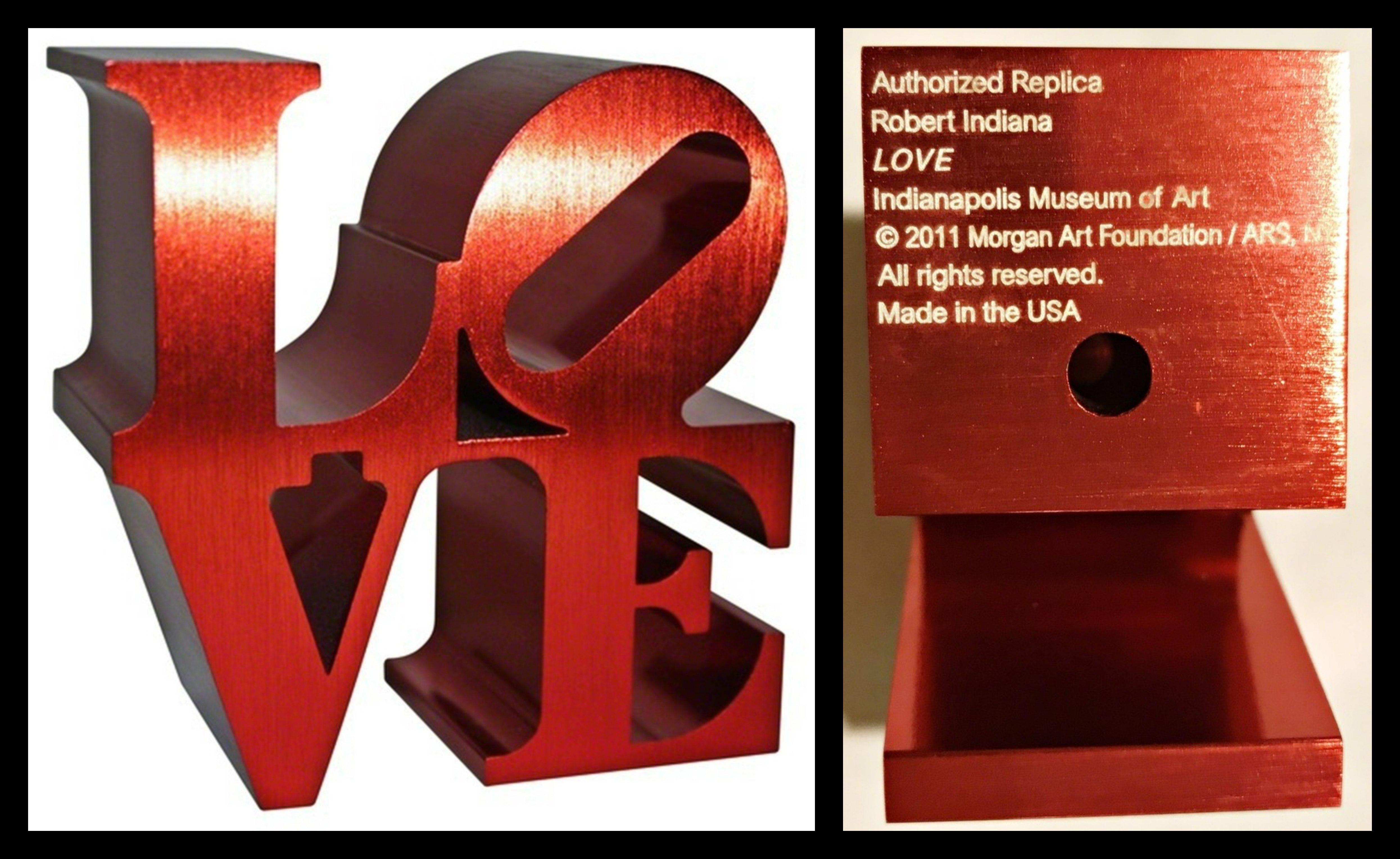 LOVE replica sculpture Artist Copyright Indianapolis Museum & Foundation Stamped - Sculpture by Robert Indiana