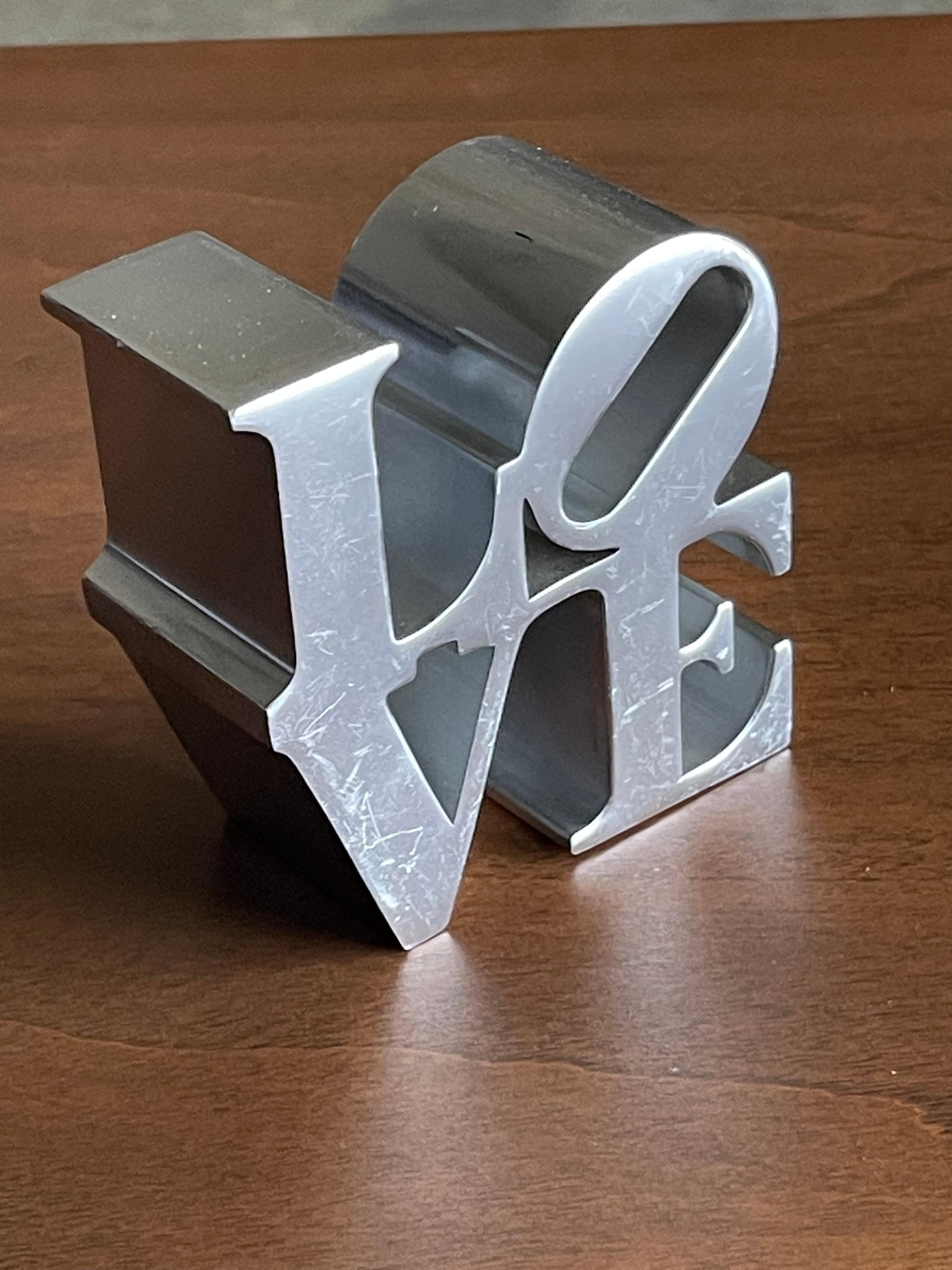 Robert Indiana Style Love Paperweight or Small Sculpture In Good Condition For Sale In St.Petersburg, FL