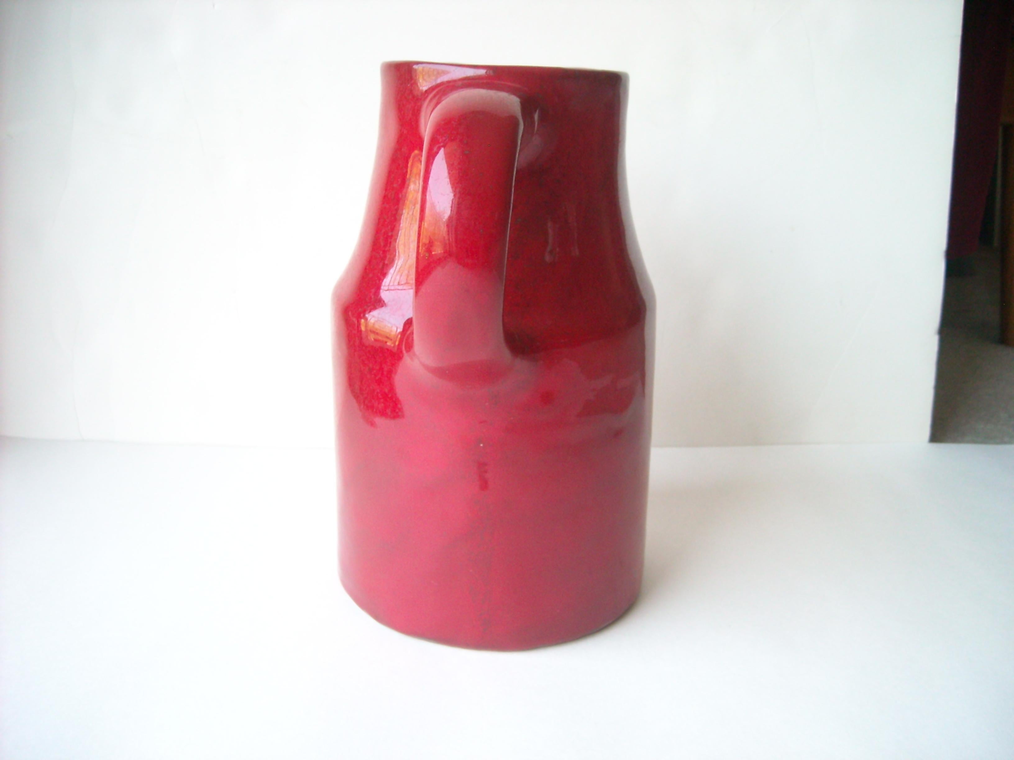 Mid-20th Century Robert & Jane Cloutier High Glossy Finish/ Ceramic / Terracotta, Pitcher, Large