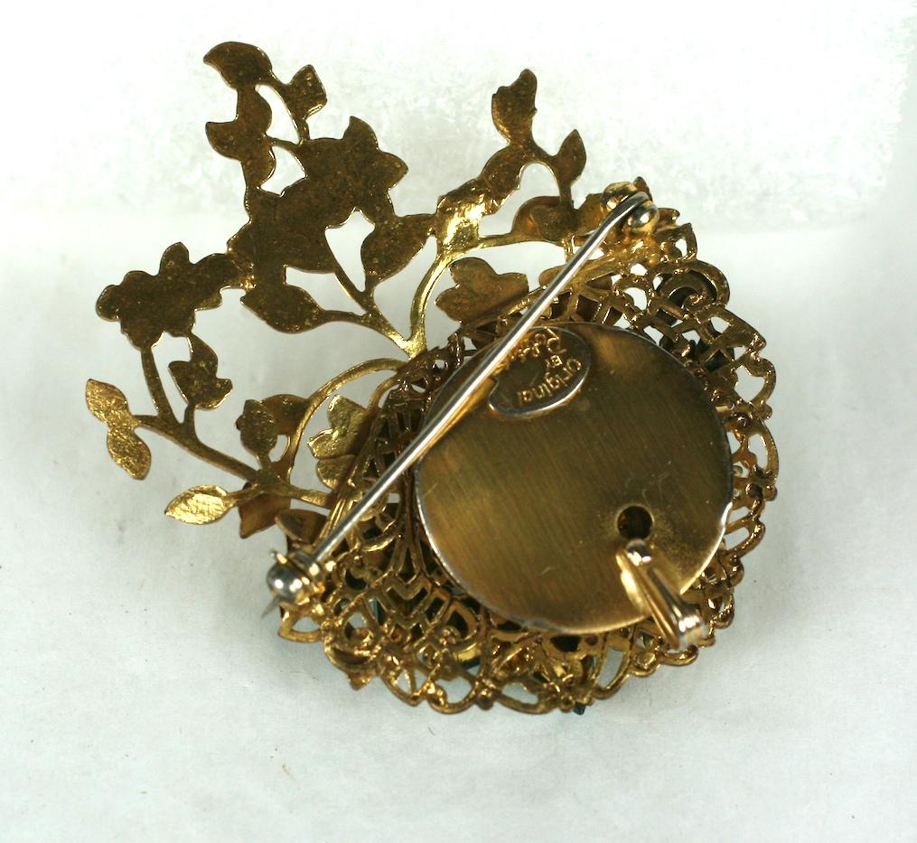 Robert Jeweled Broche en forme de cœur en cristal d'émeraude Excellent état - En vente à New York, NY