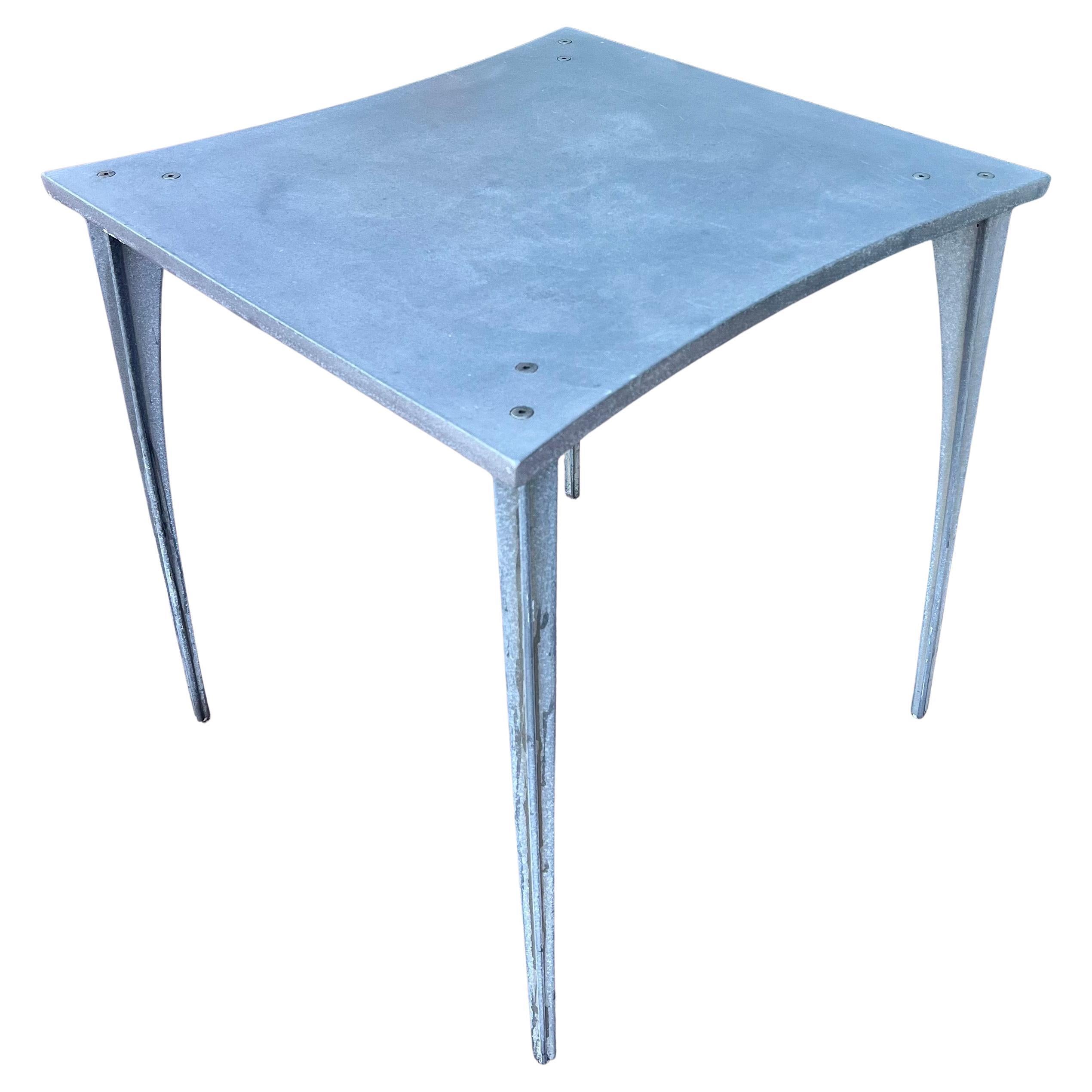 Robert Josten Design industriel brutaliste petite table de salle à manger design californien