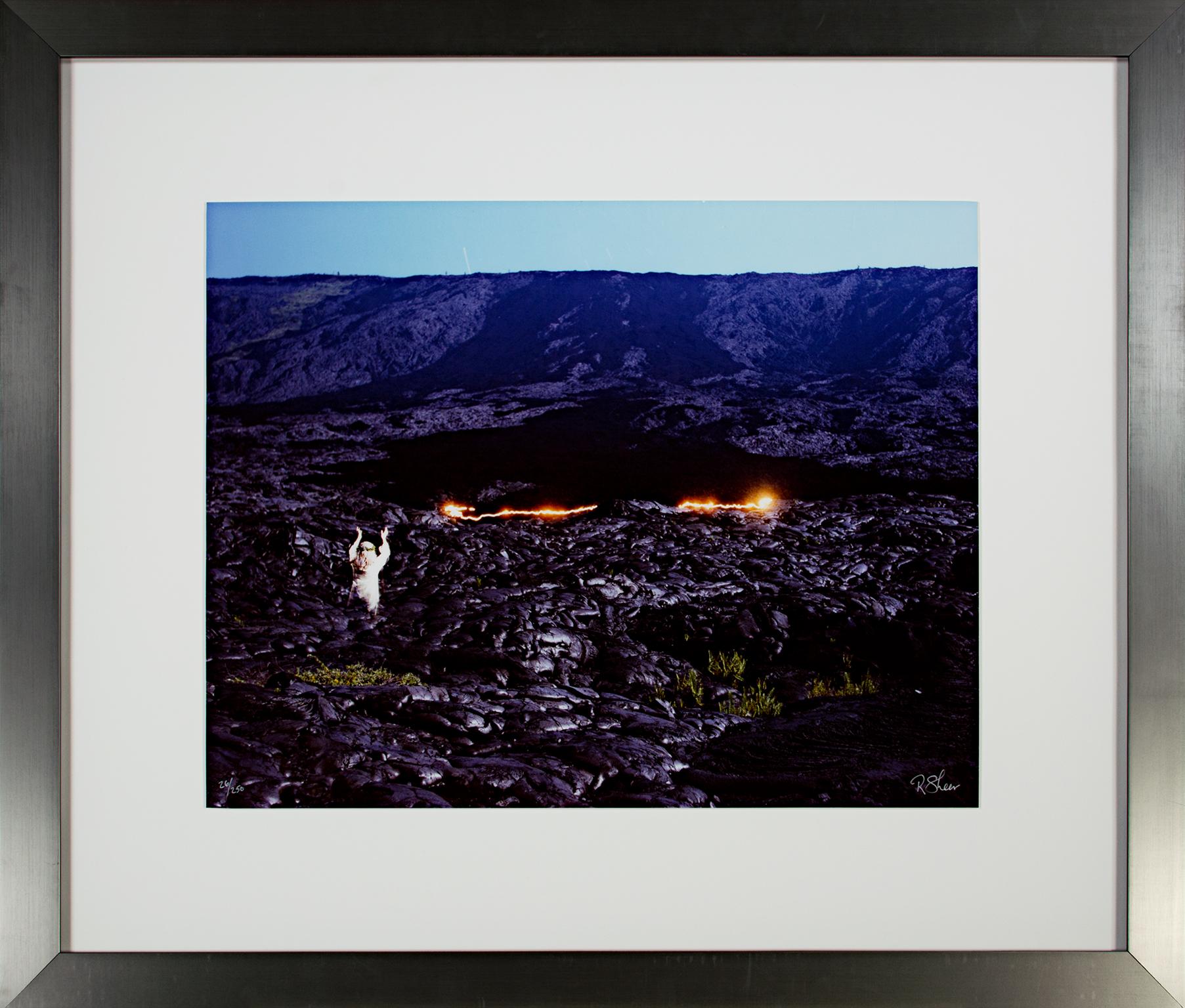 Landschaftsfotografie Contemporary Modern Performance Art Hawaii Travel Signed (Zeitgenössisch), Photograph, von Robert Kawika Sheer