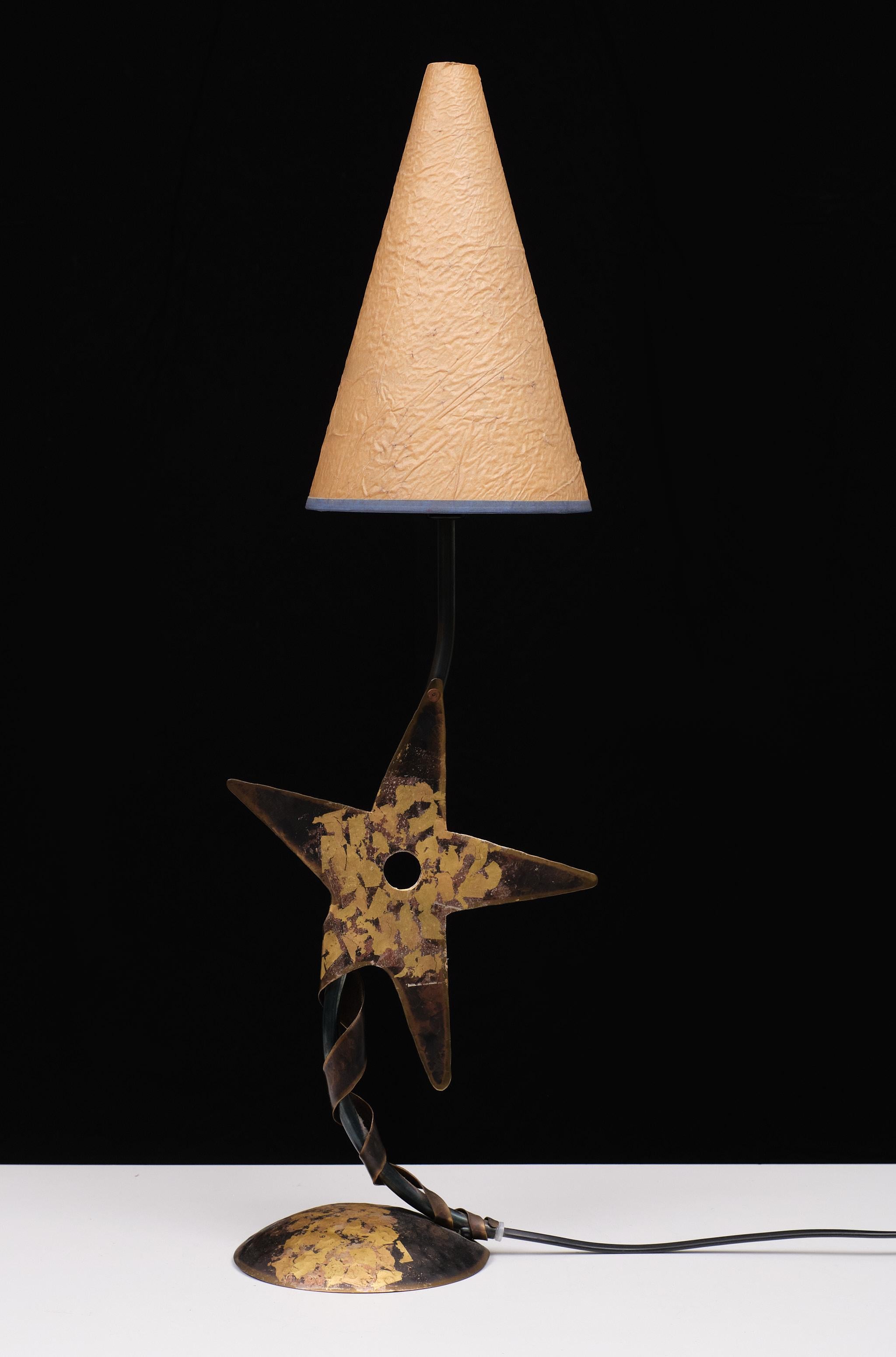 Robert  Kostka  Lámpara de mesa Star hecha a mano  Años 80 Francia  Francés en venta