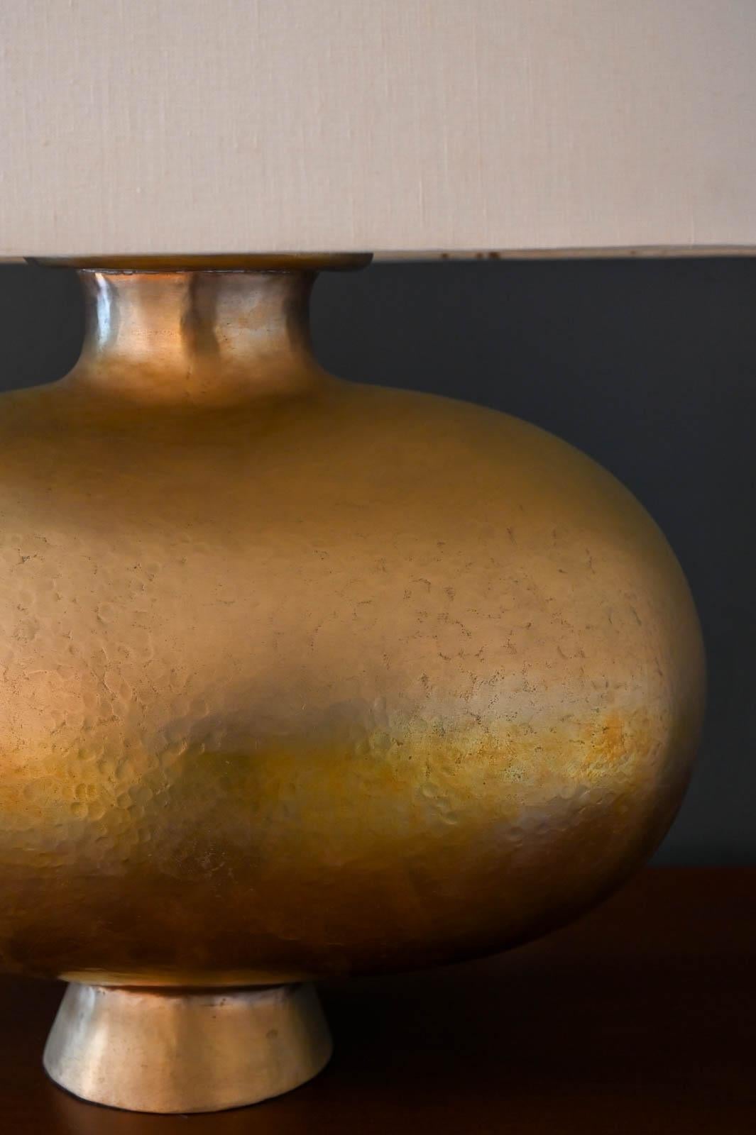 Robert Kuo for McGuire 24K Hammered Gold Plated 'Cocoon' Table Lamp, ca. 2000 5