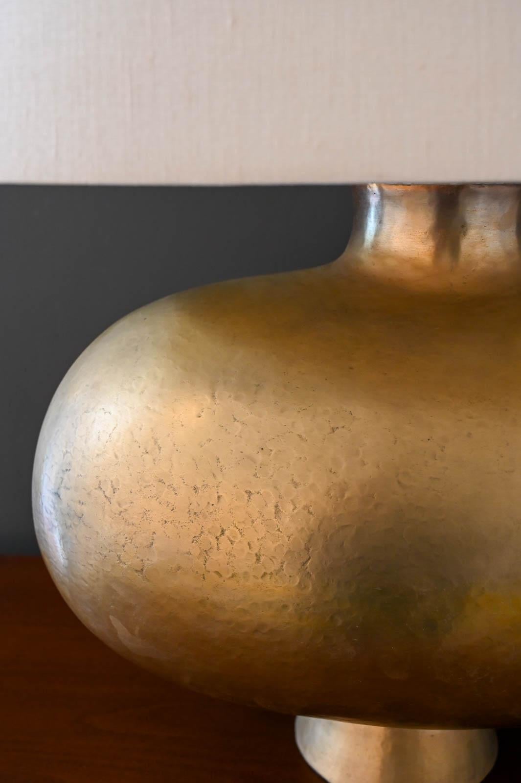 Repoussé Robert Kuo for McGuire 24K Hammered Gold Plated 'Cocoon' Table Lamp, ca. 2000