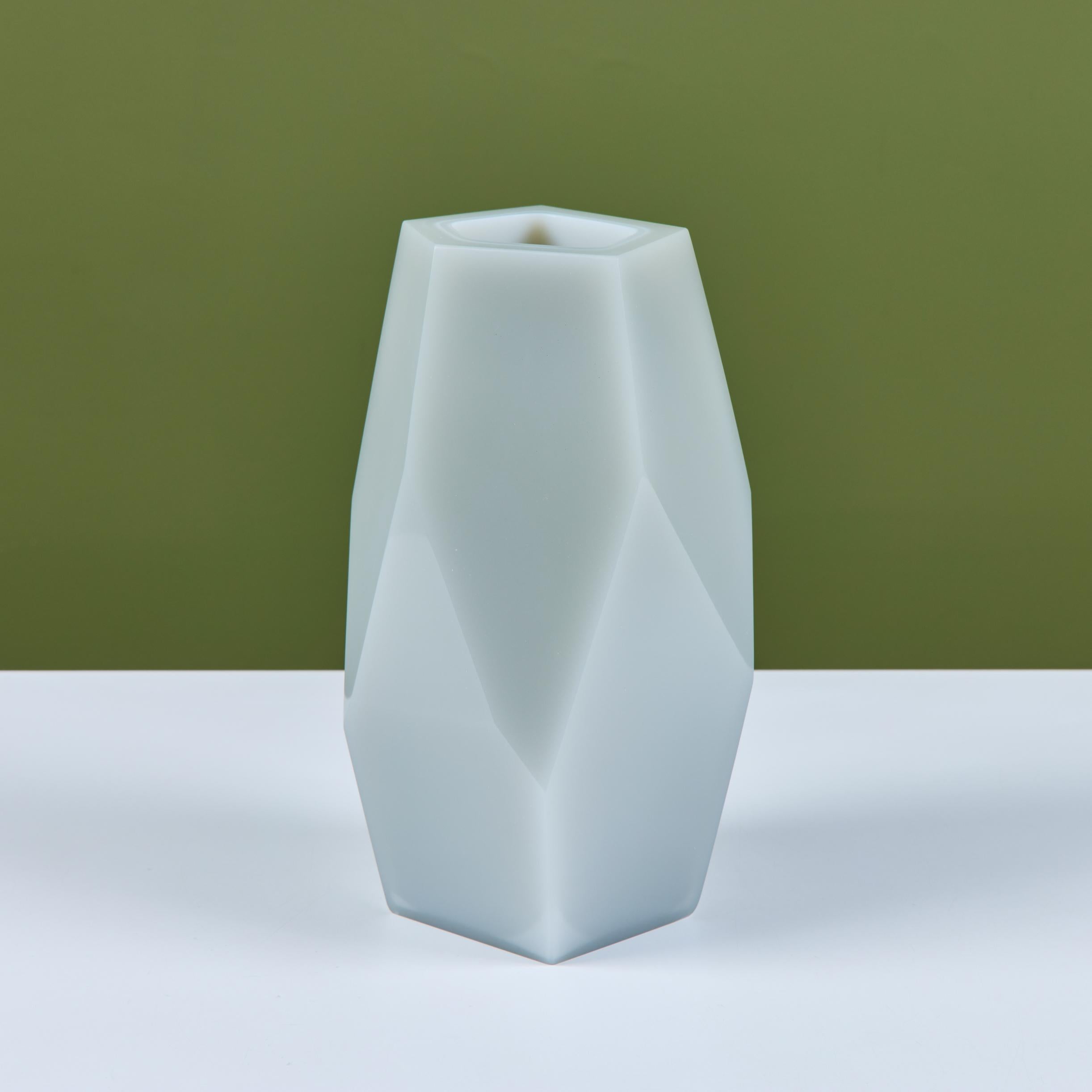 Robert Kuo Gray Facet Vase In Good Condition For Sale In Los Angeles, CA