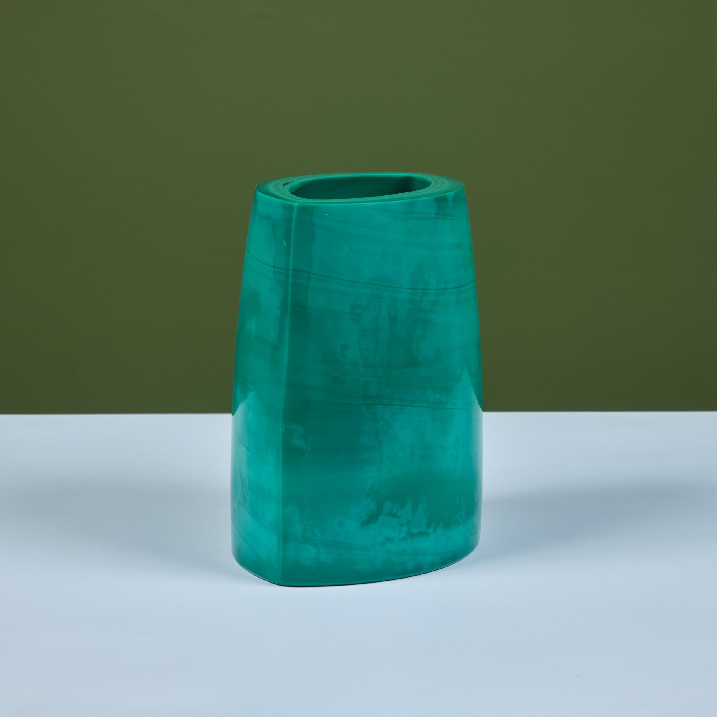 Robert Kuo Green Peking Glass Vase 4