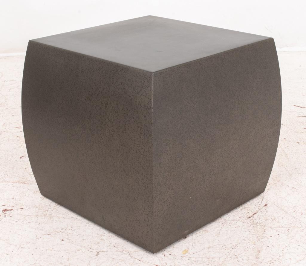 Robert Kuo Manner Metal Square End Table, Pair In Good Condition For Sale In New York, NY