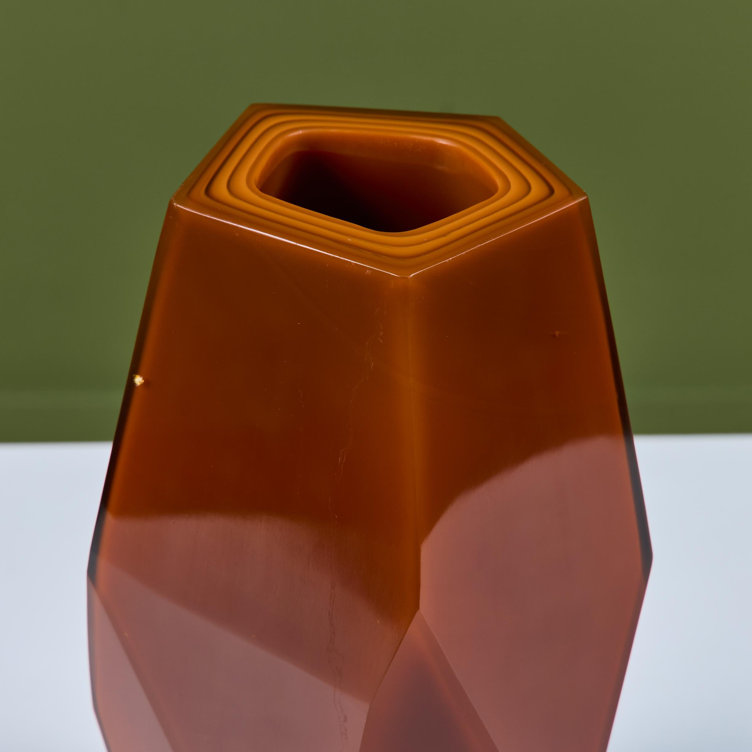 Robert Kuo Persimmon Facet Vase For Sale 4