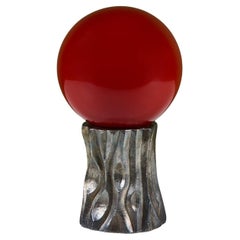 Robert Kuo Escultura tronco de árbol rojo
