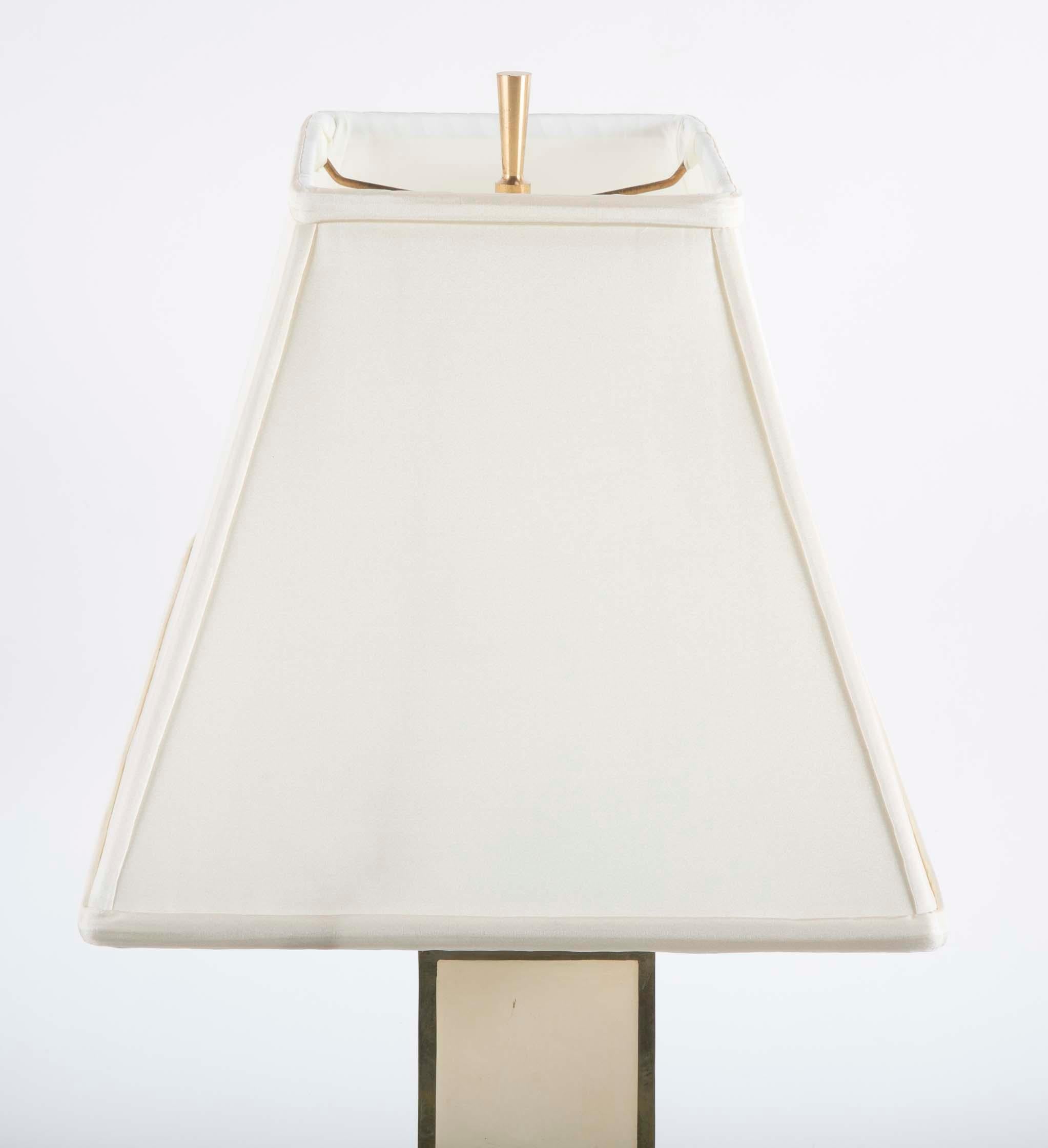 Robert Kuo Table Lamp with Ivory Colored Panels and Brass Banding In Good Condition In Stamford, CT