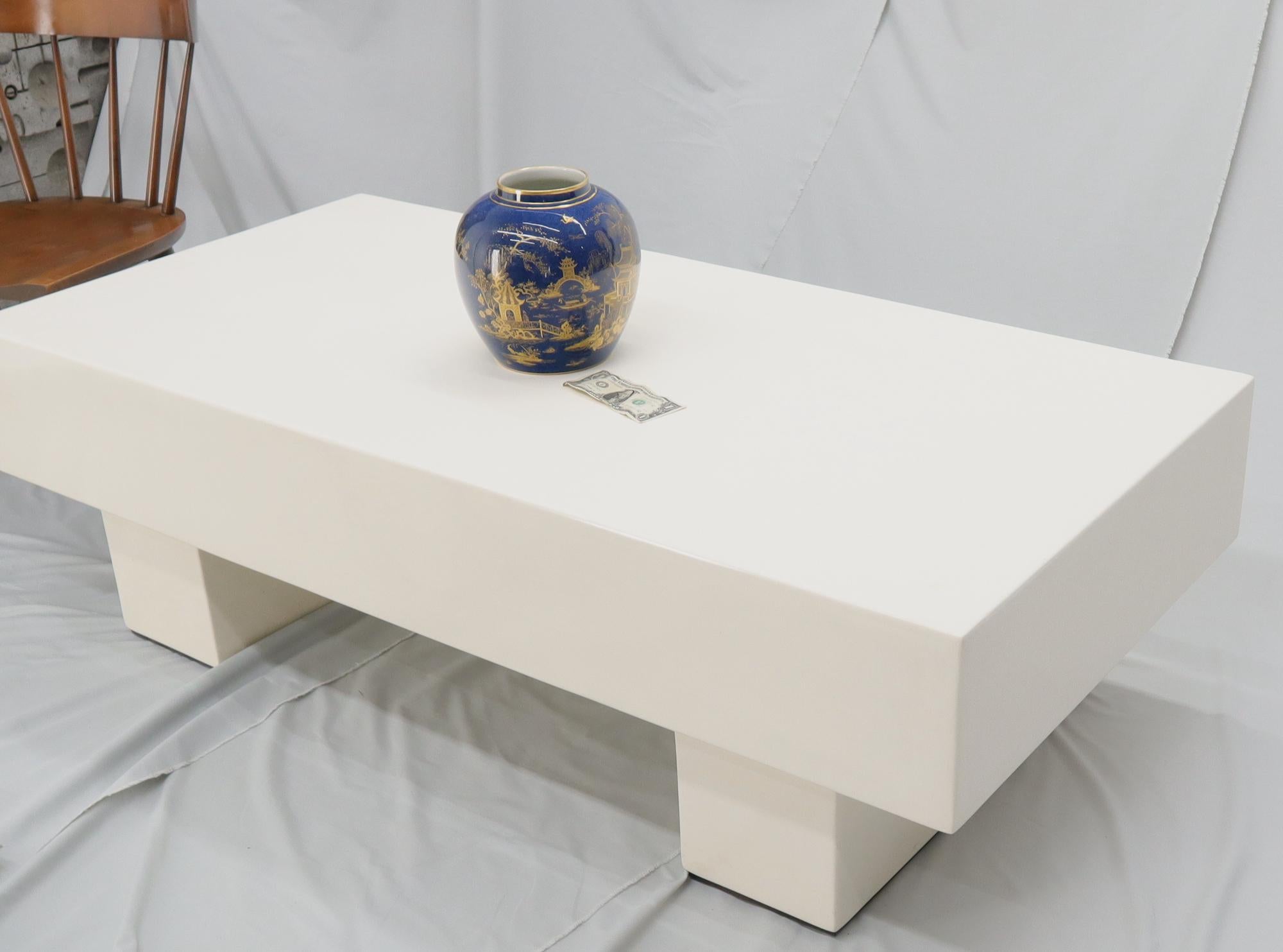 American Mid Century Modern Double Pedestal Thick Cream Off-White Lacquer Coffee Table For Sale