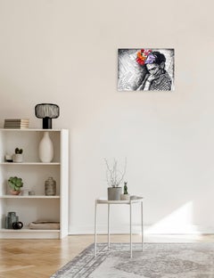 Uno spirito trionfante - Donna figurativa originale a carboncino monocromatica floreale