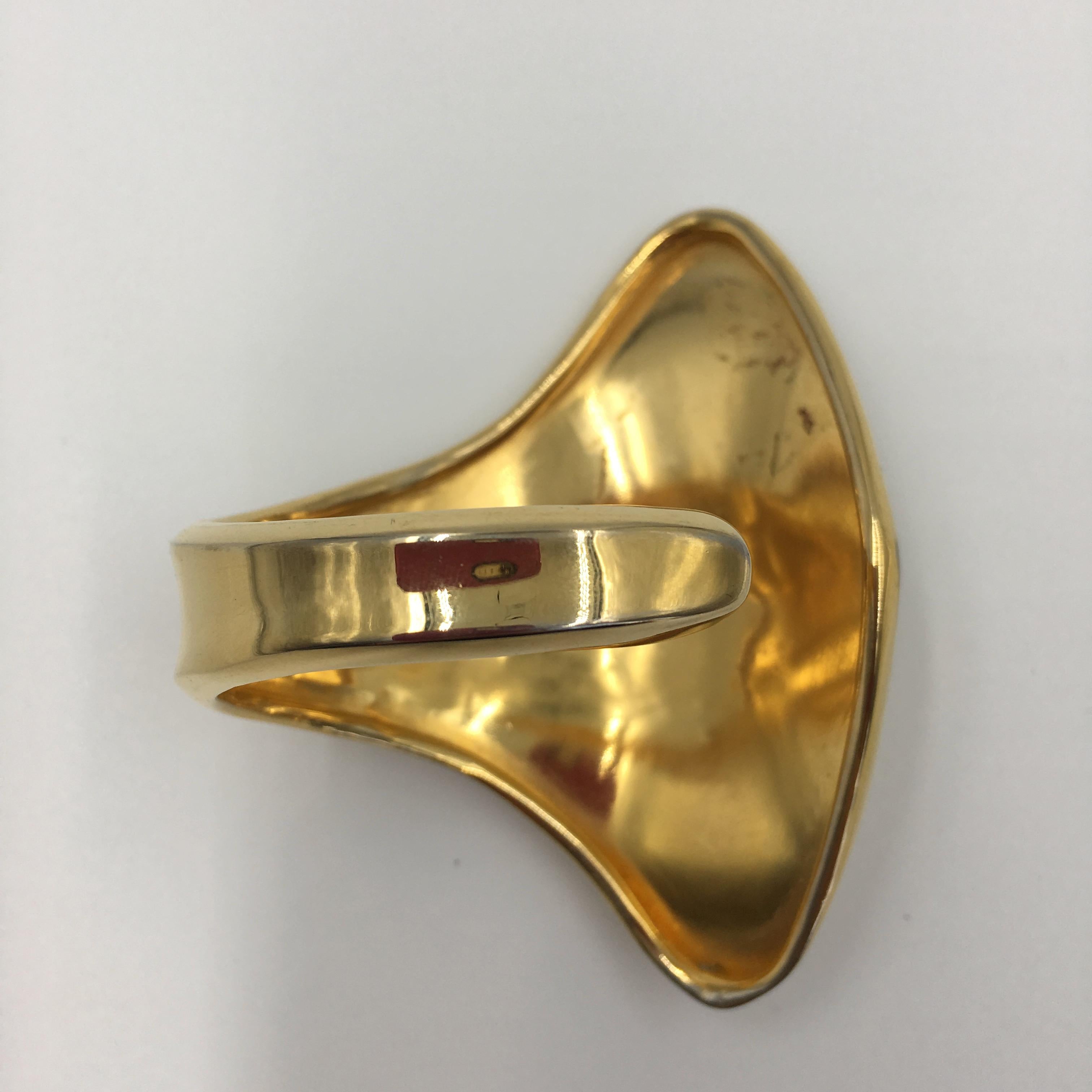 Moderniste Robert Lee Morris, manchette d'art en plaqué or 24 carats en vente