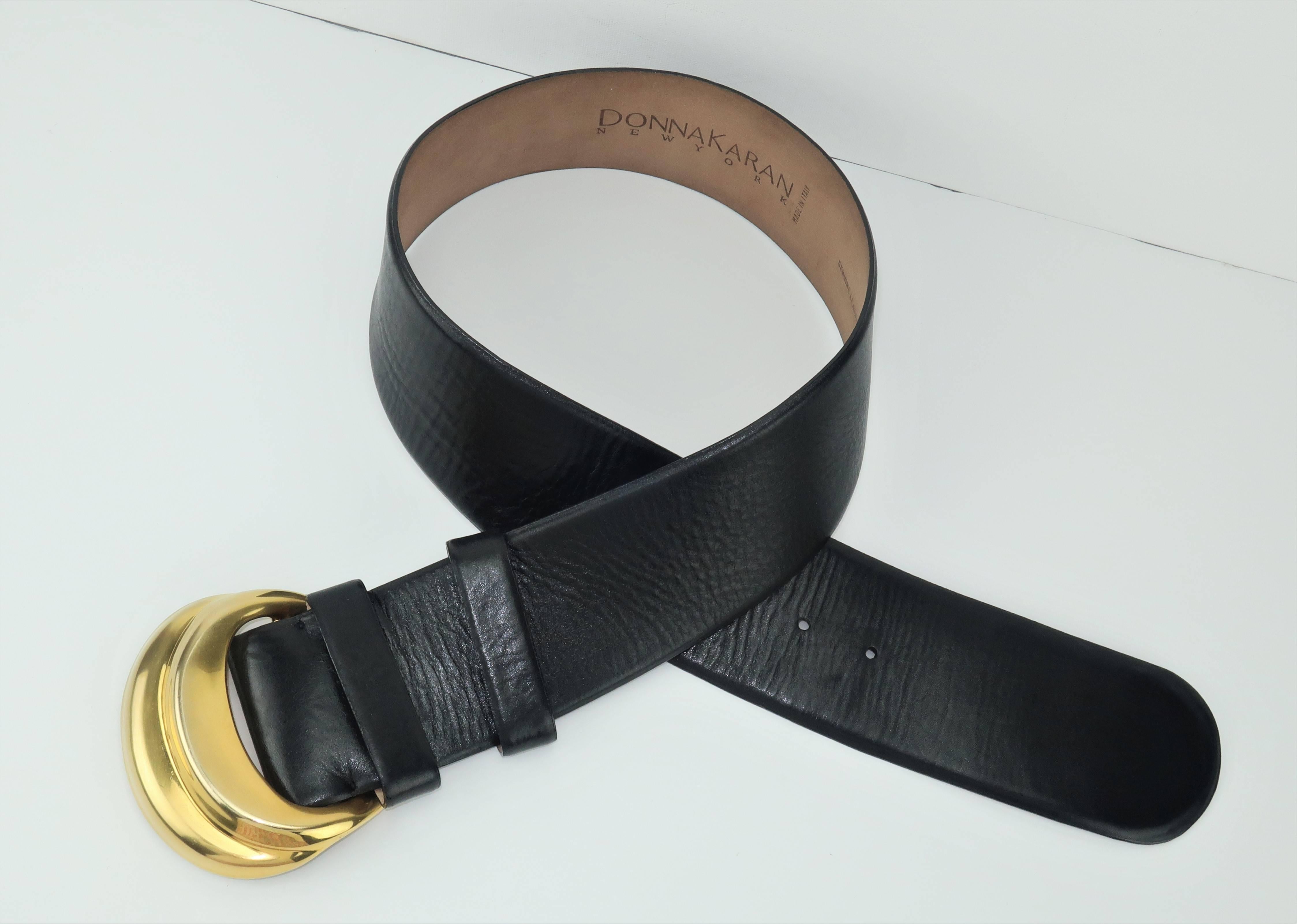 Robert Lee Morris for Donna Karan Gold & Black Leather Belt In Good Condition In Atlanta, GA