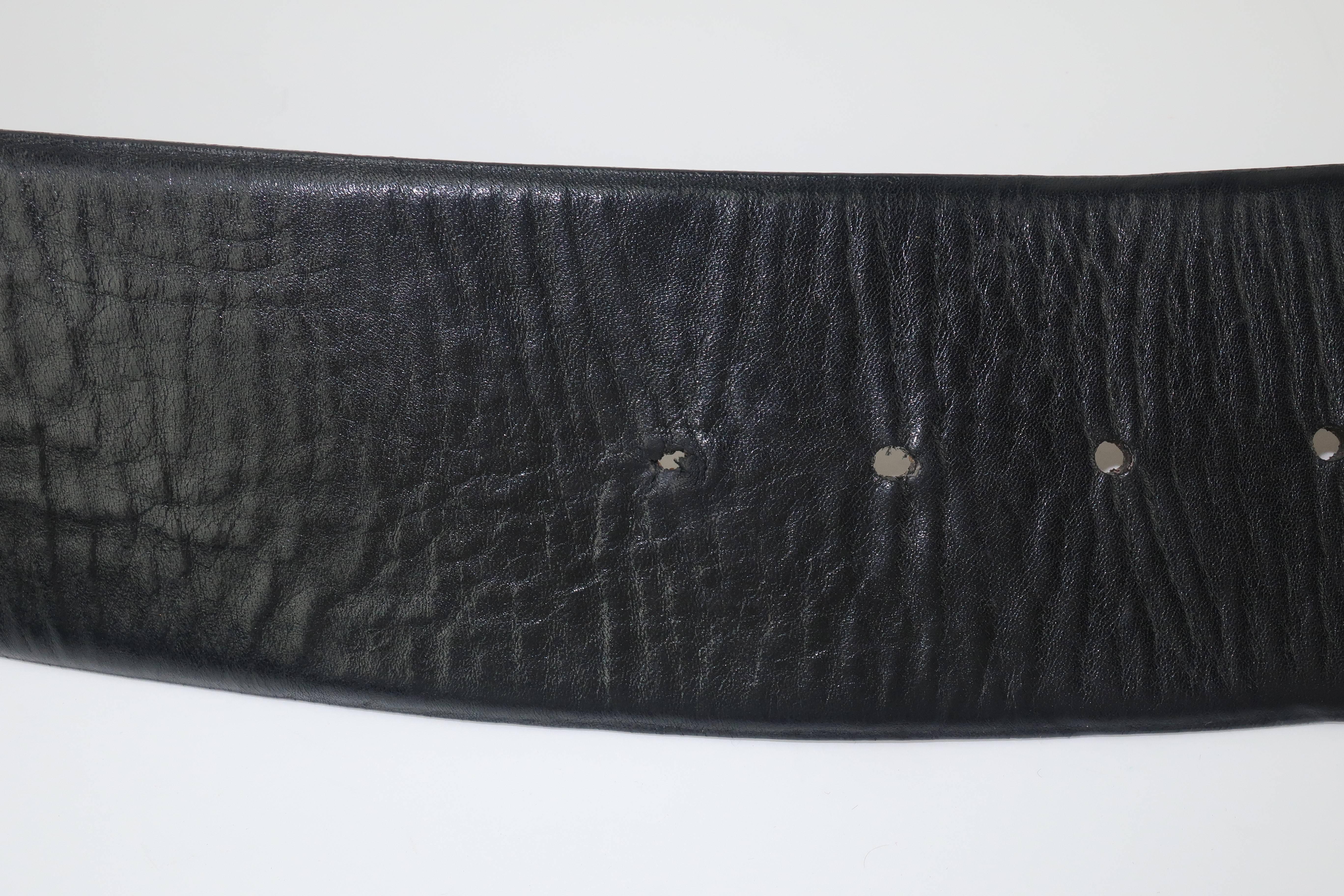 Robert Lee Morris for Donna Karan Gold & Black Leather Belt 2