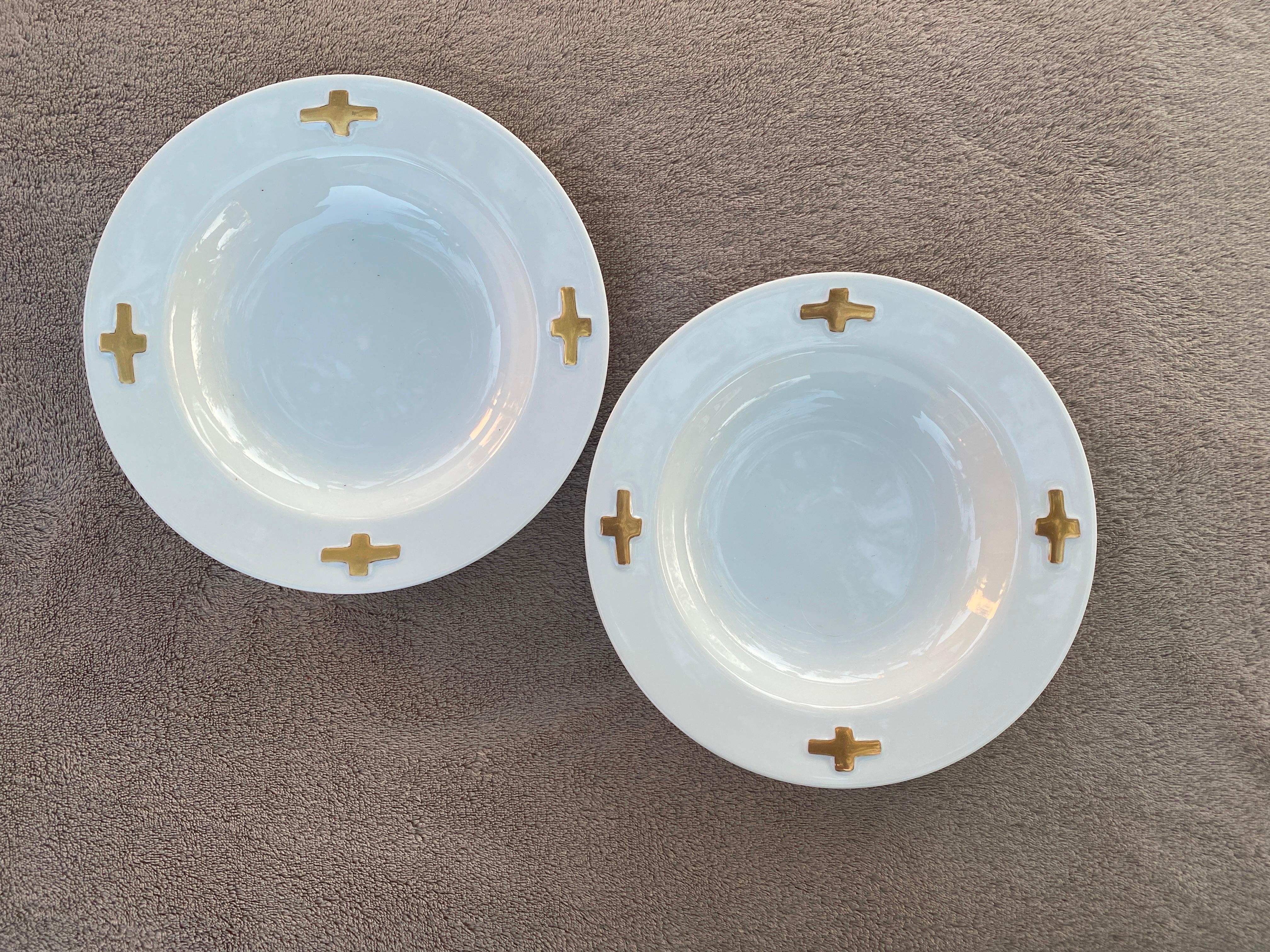 Modern Robert. Lee Morris for Swid Powell Set of 8 “CAMELOT” White & Gold Bowls  For Sale