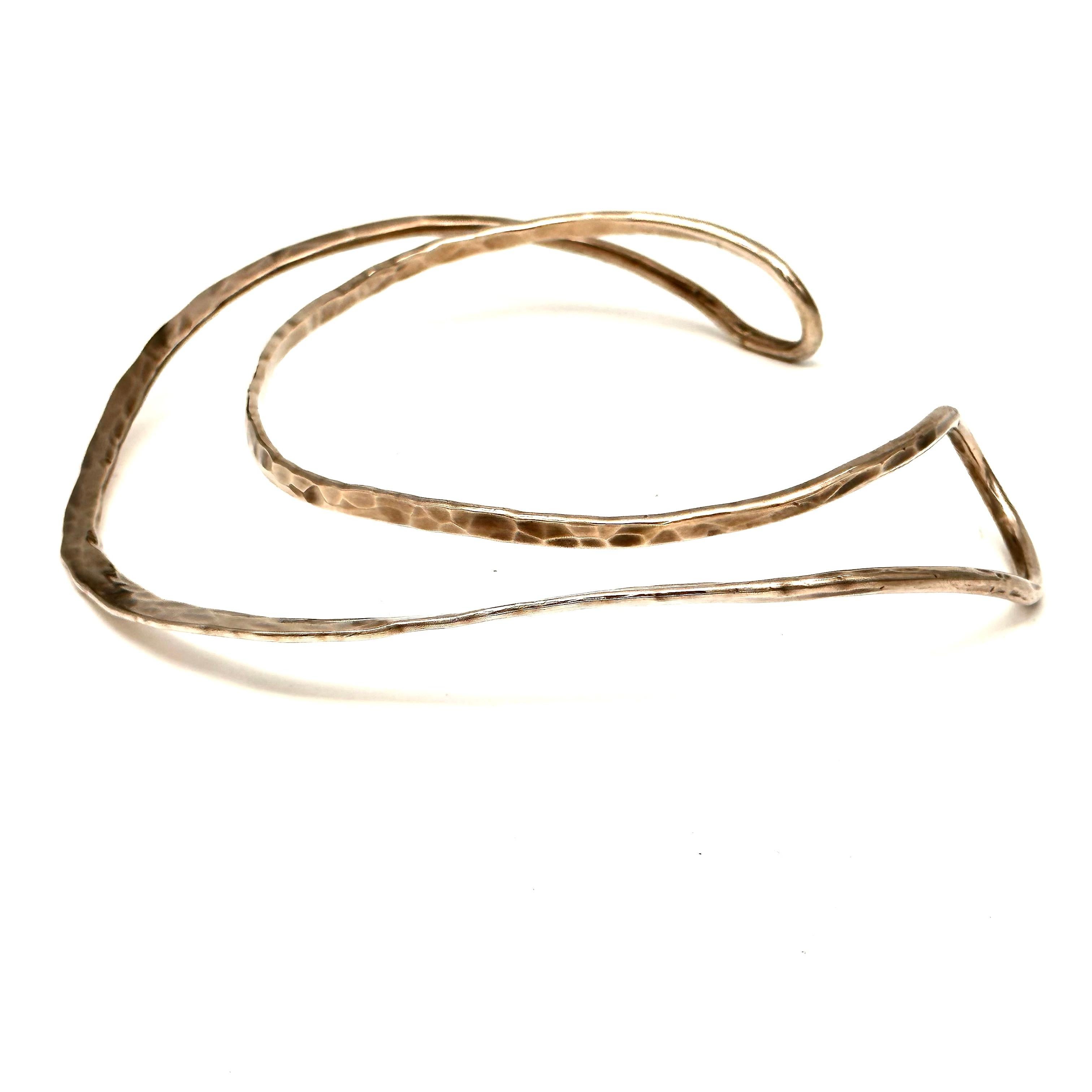 Robert Lee Morris Forged Sterling Silver Wire Collar In Good Condition For Sale In New York, NY